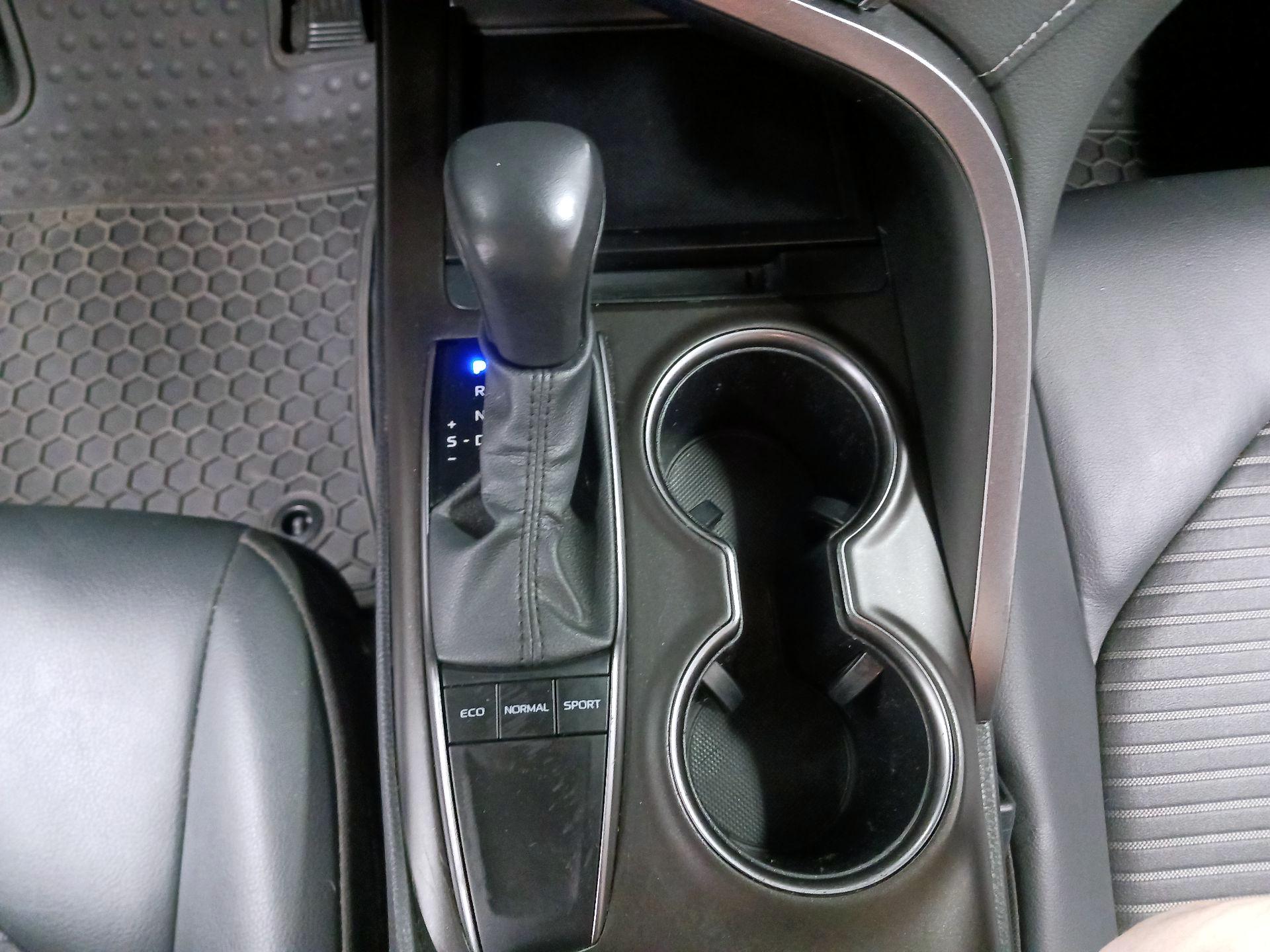 Thumbnail: 2024 Toyota Camry - 15