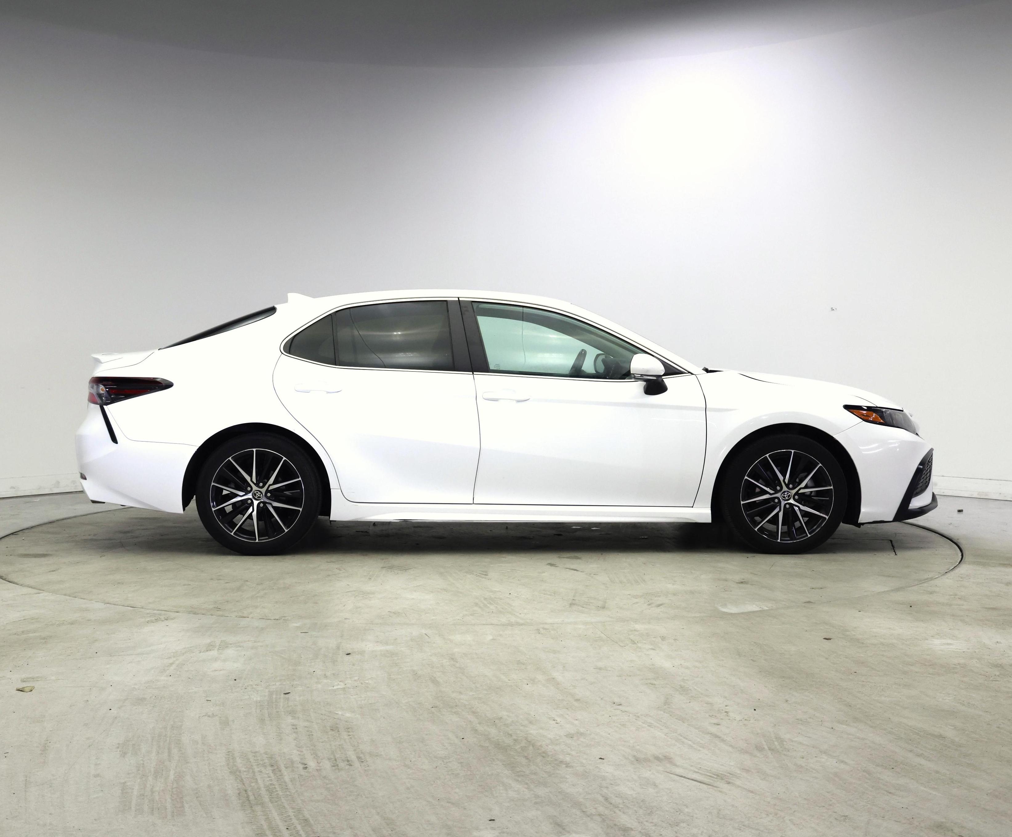 Thumbnail: 2024 Toyota Camry - 7
