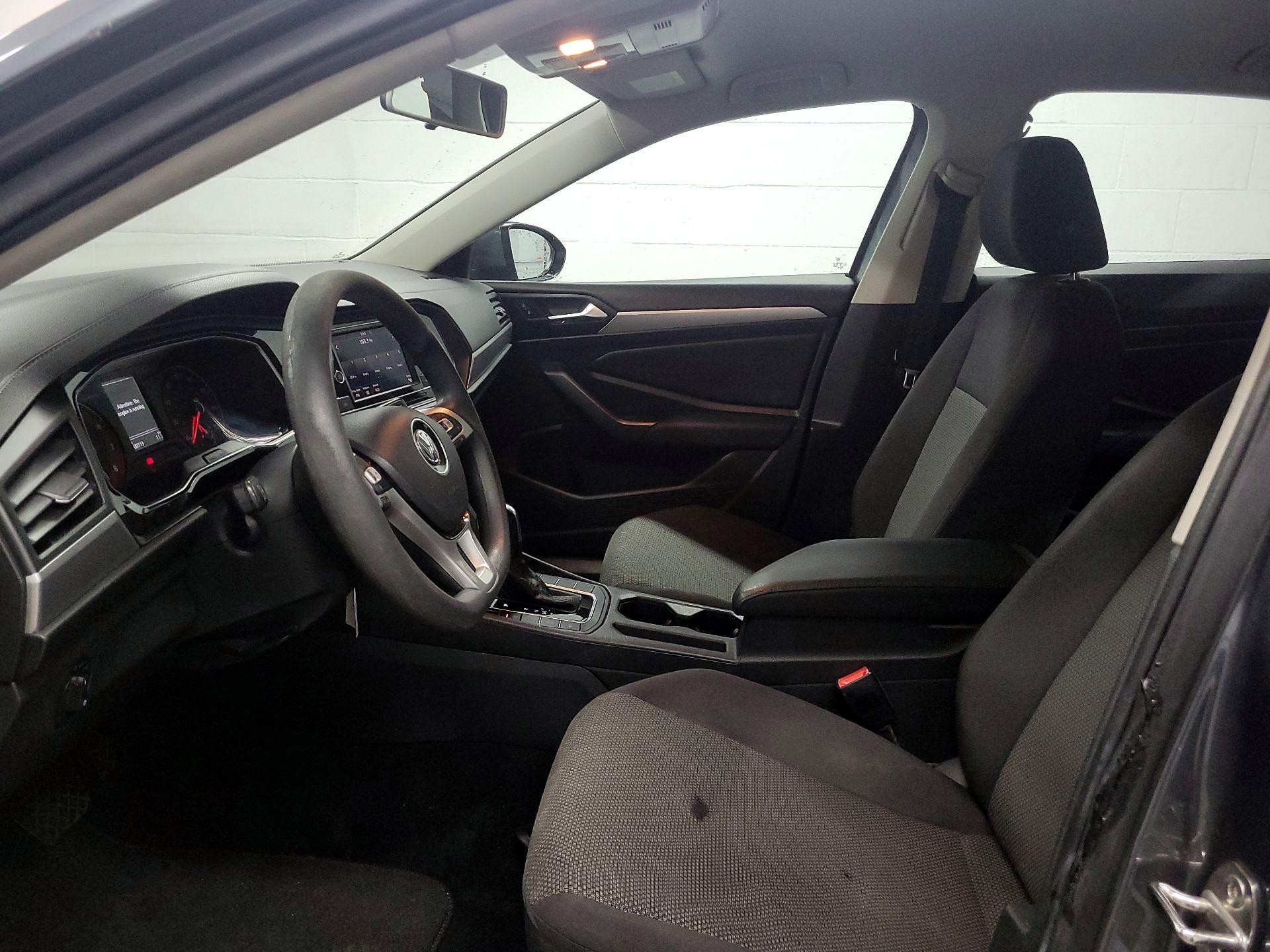 Thumbnail: 2019 Volkswagen Jetta - 11