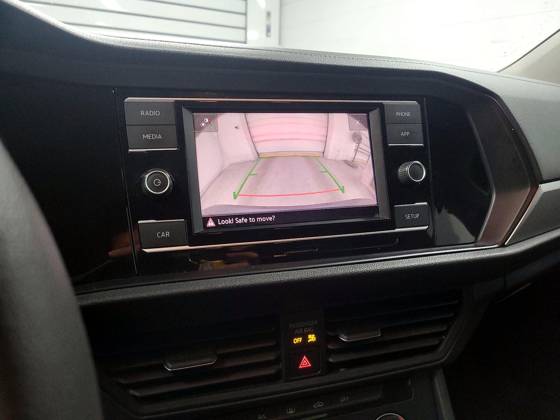 Thumbnail: 2019 Volkswagen Jetta - 14