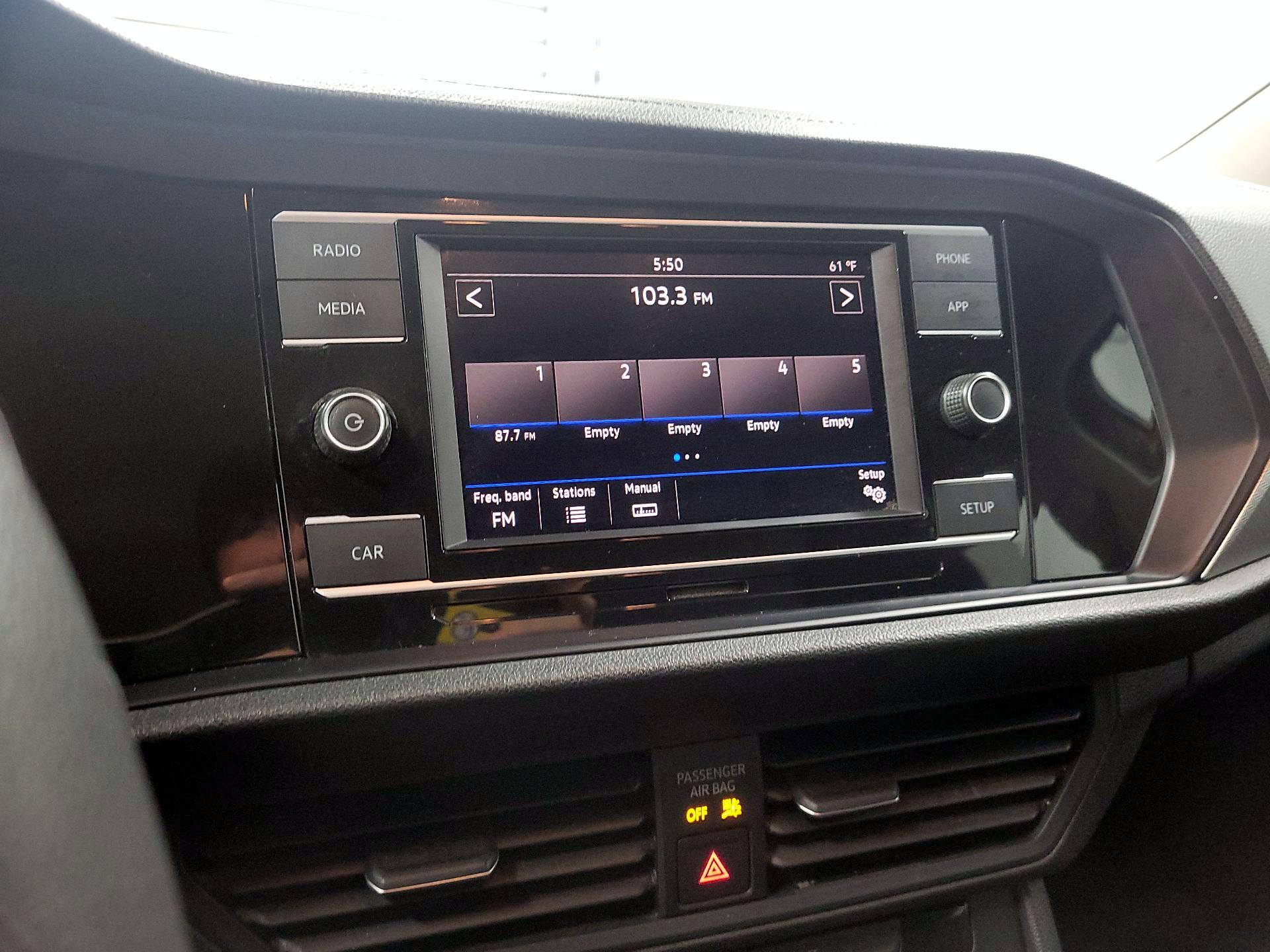 Thumbnail: 2019 Volkswagen Jetta - 15