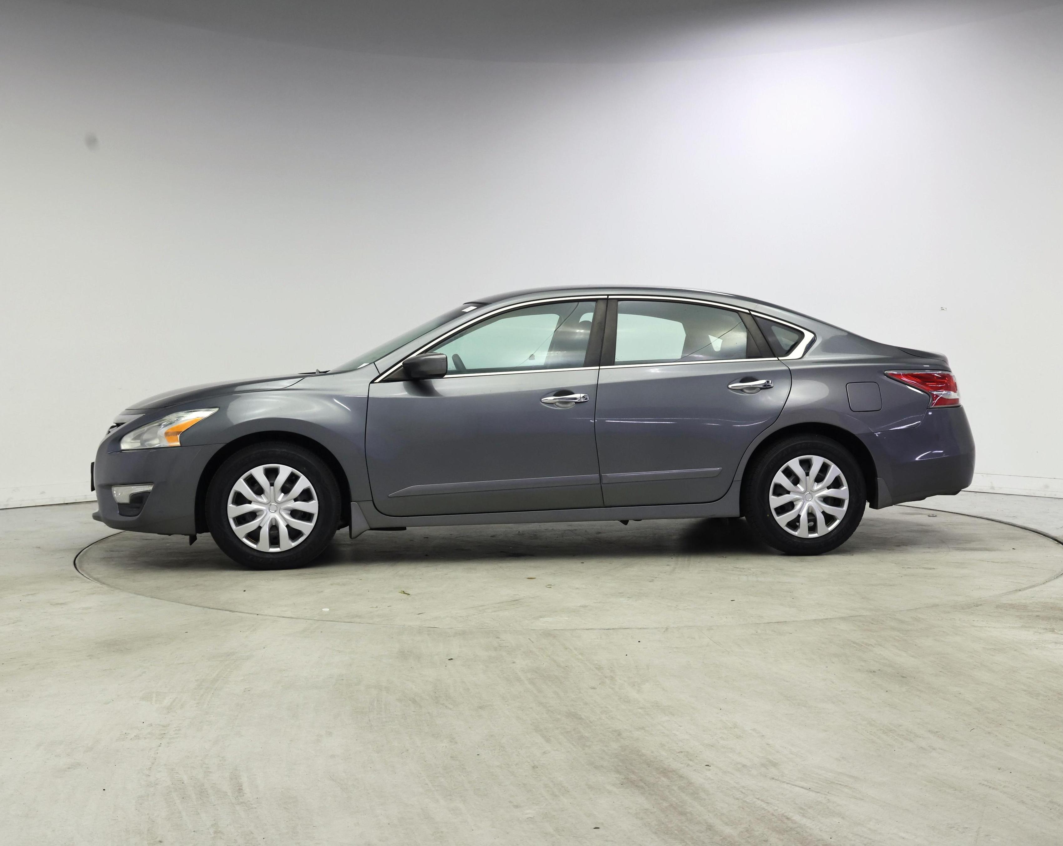 Thumbnail: 2015 Nissan Altima - 3