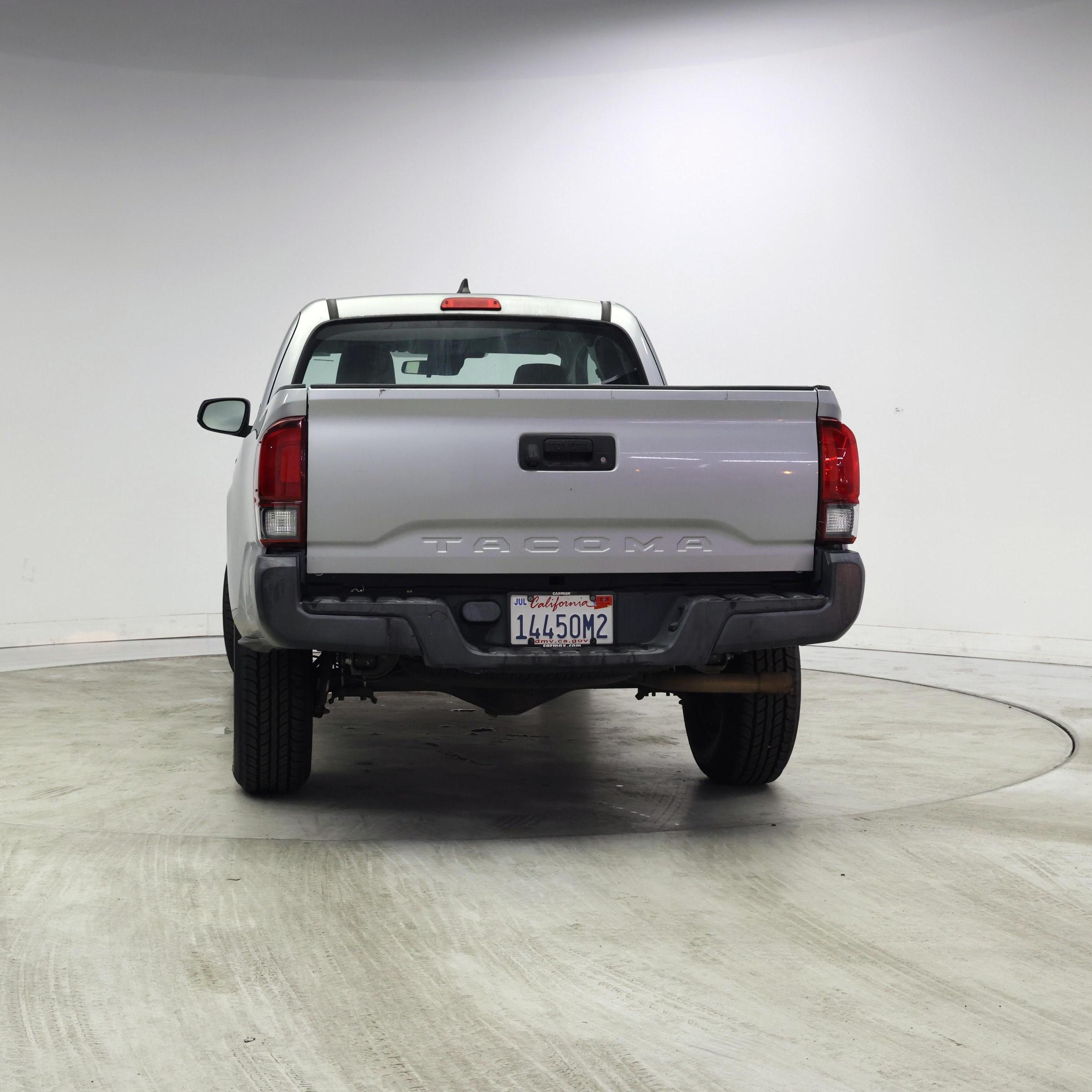 Thumbnail: 2018 Toyota Tacoma - 6