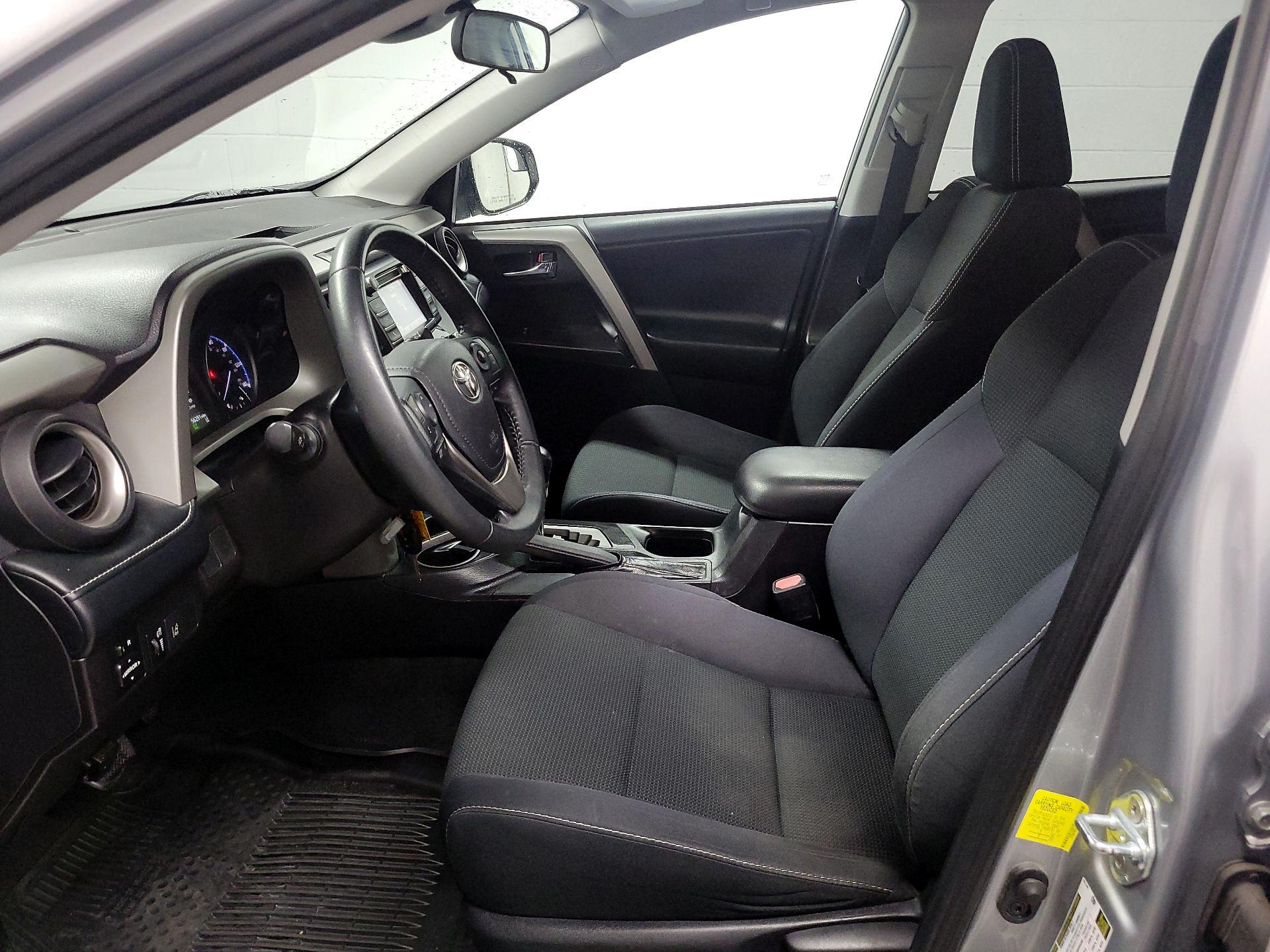 Thumbnail: 2018 Toyota RAV4 - 11