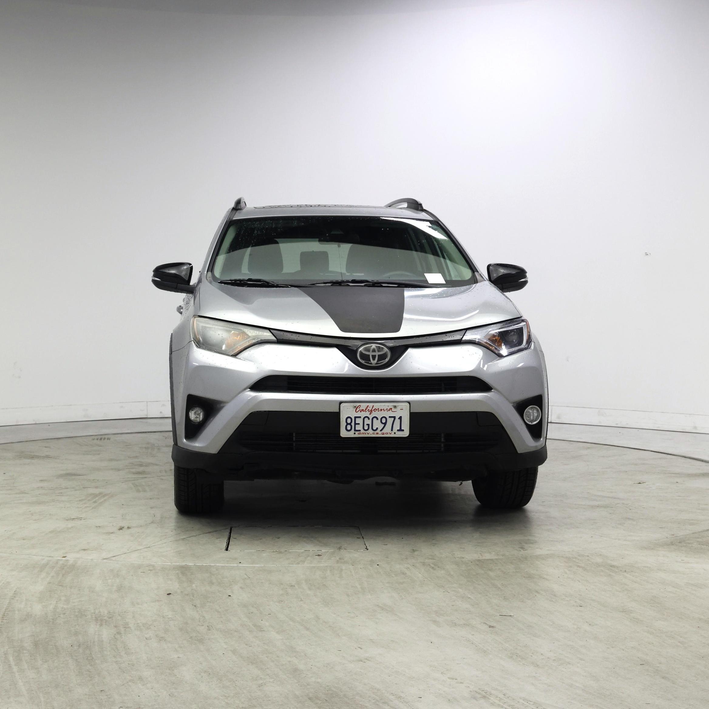 Thumbnail: 2018 Toyota RAV4 - 5