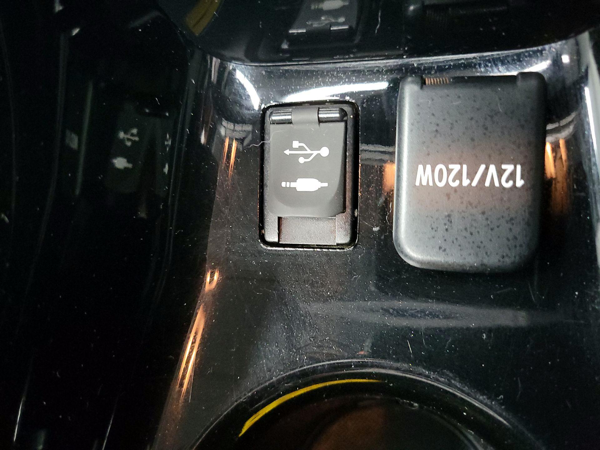 Thumbnail: 2017 Toyota Prius Prime - 19