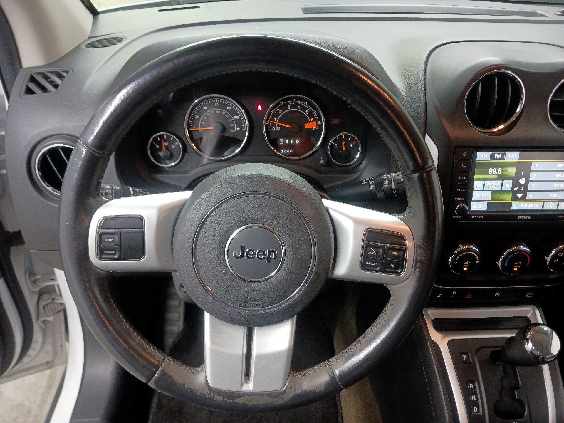 Thumbnail: 2017 Jeep Compass - 10