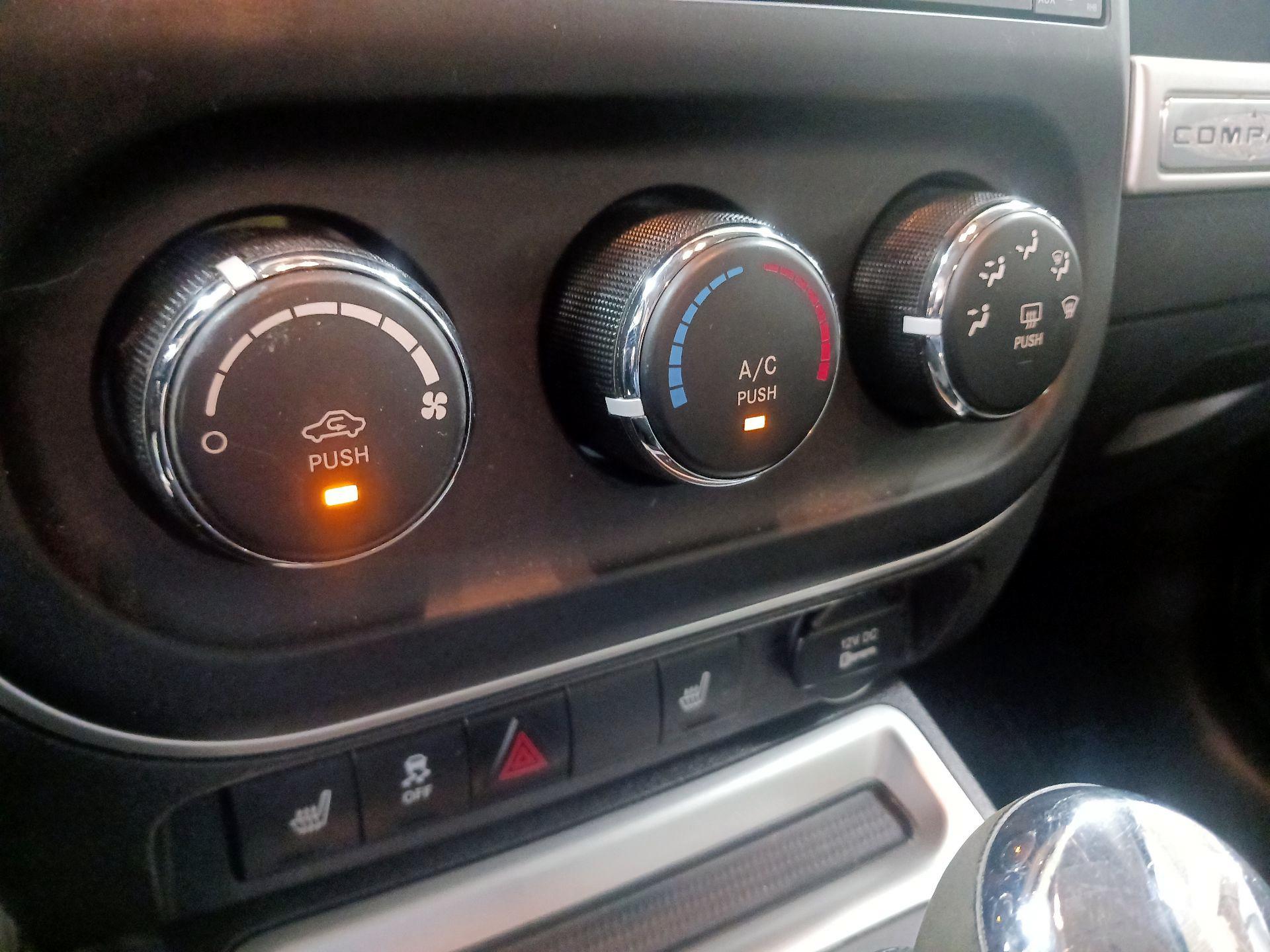 Thumbnail: 2017 Jeep Compass - 14