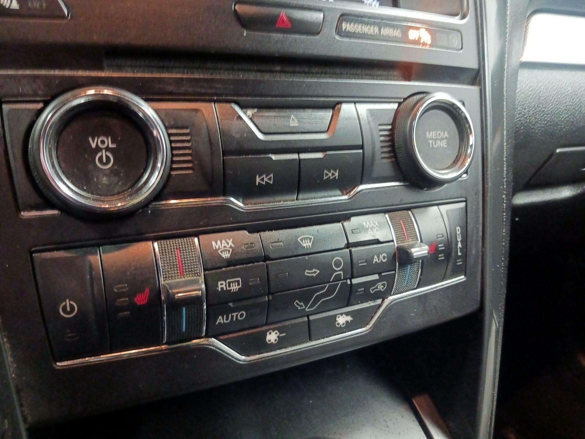 Thumbnail: 2017 Ford Explorer - 14