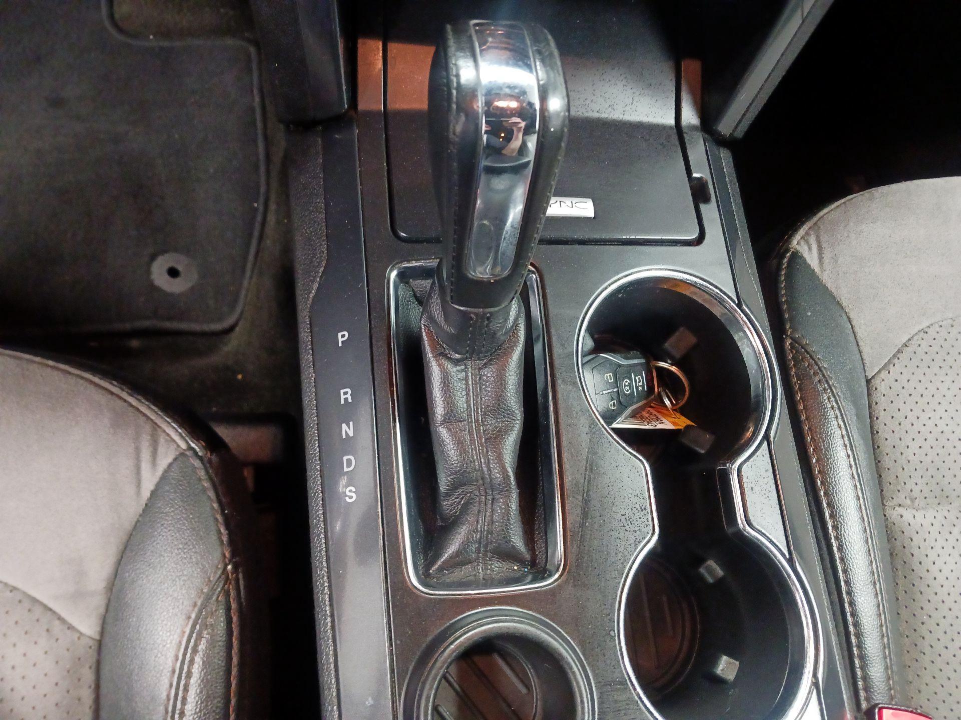 Thumbnail: 2017 Ford Explorer - 15