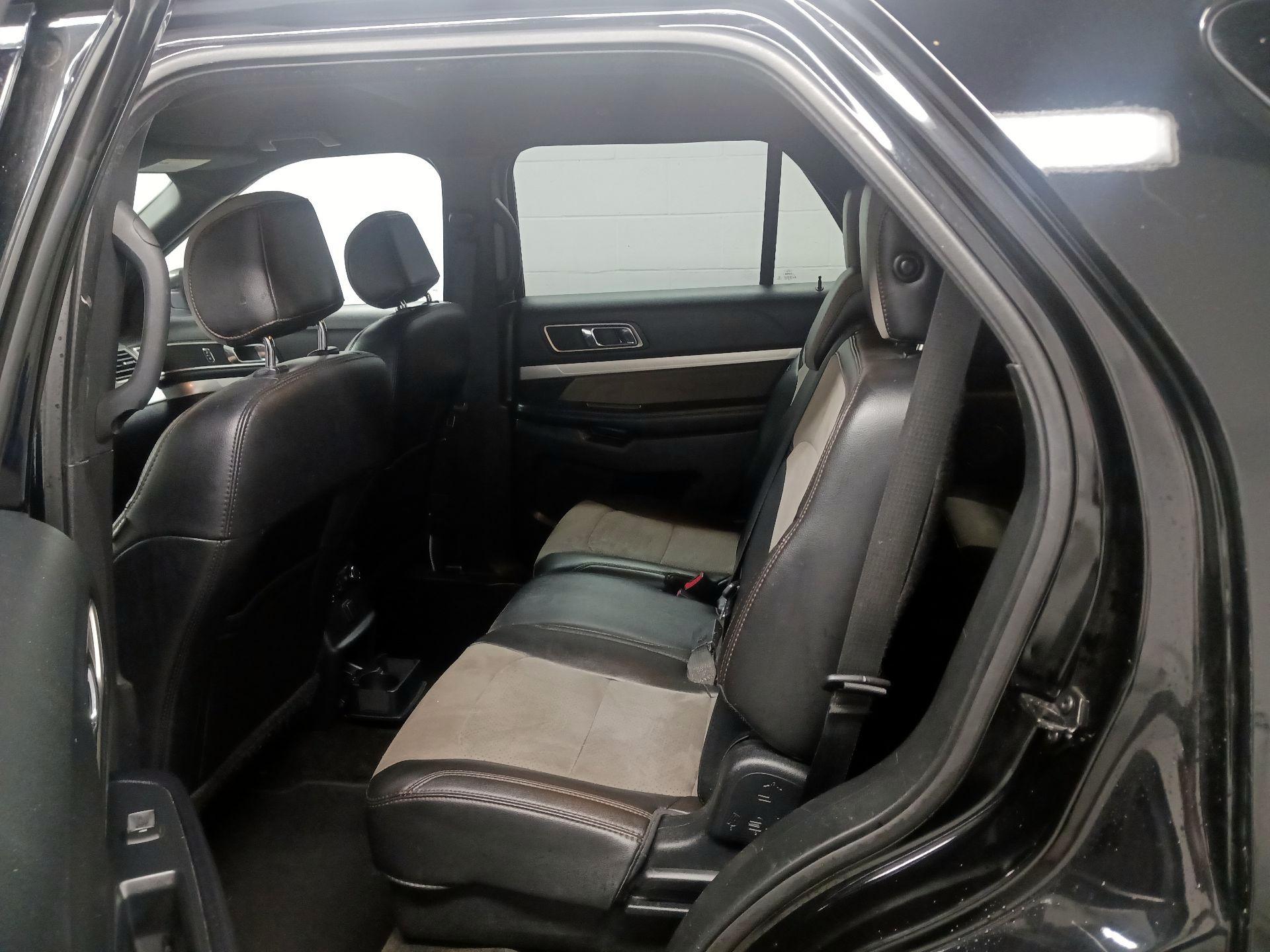 Thumbnail: 2017 Ford Explorer - 16