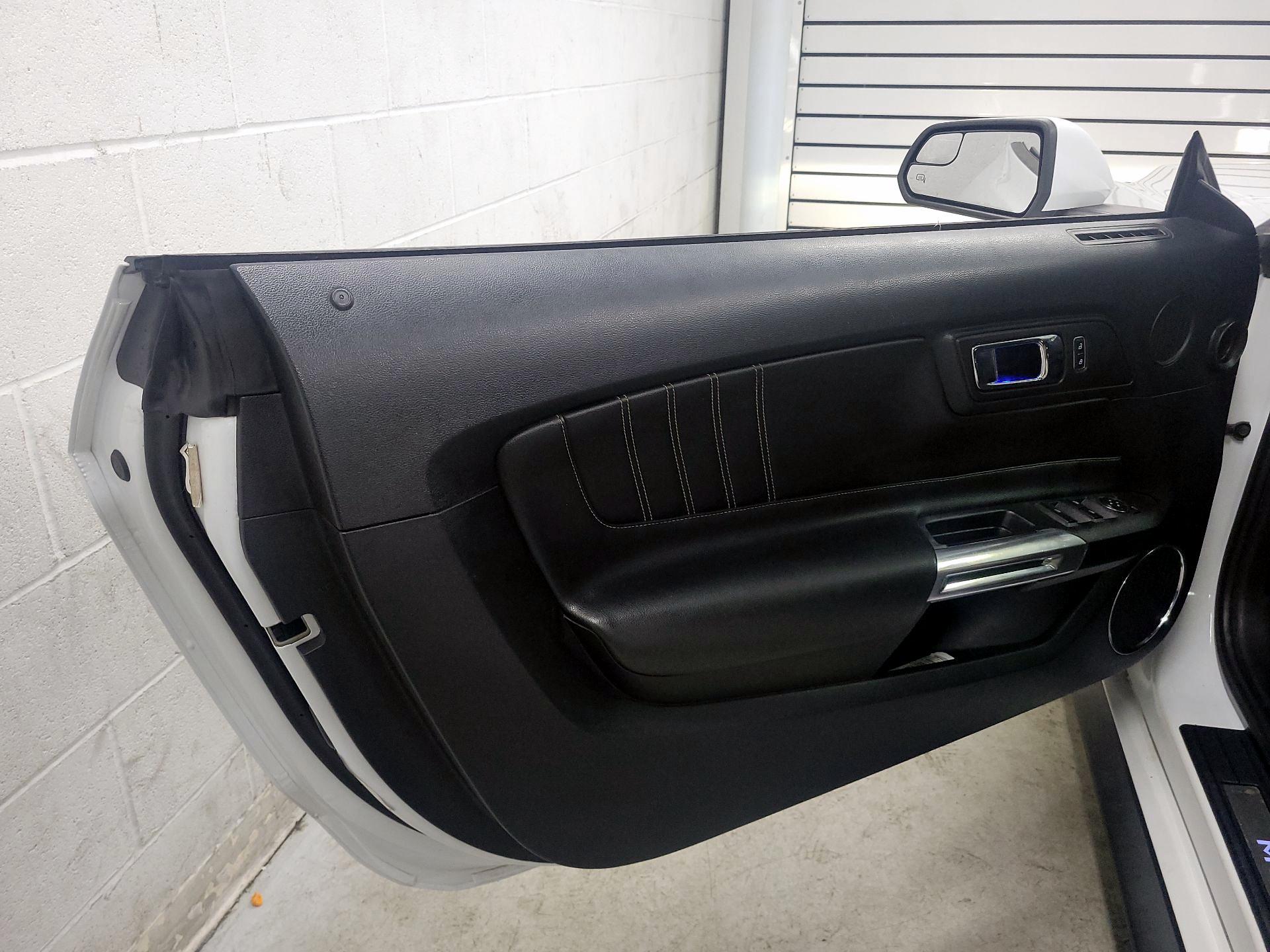 Thumbnail: 2015 Ford Mustang - 12