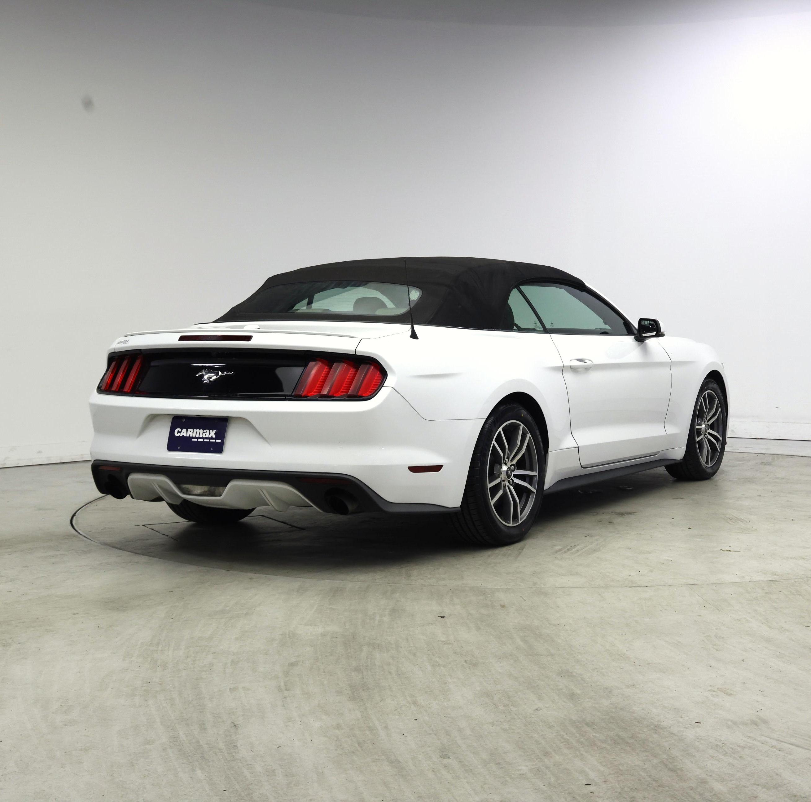 Thumbnail: 2015 Ford Mustang - 8