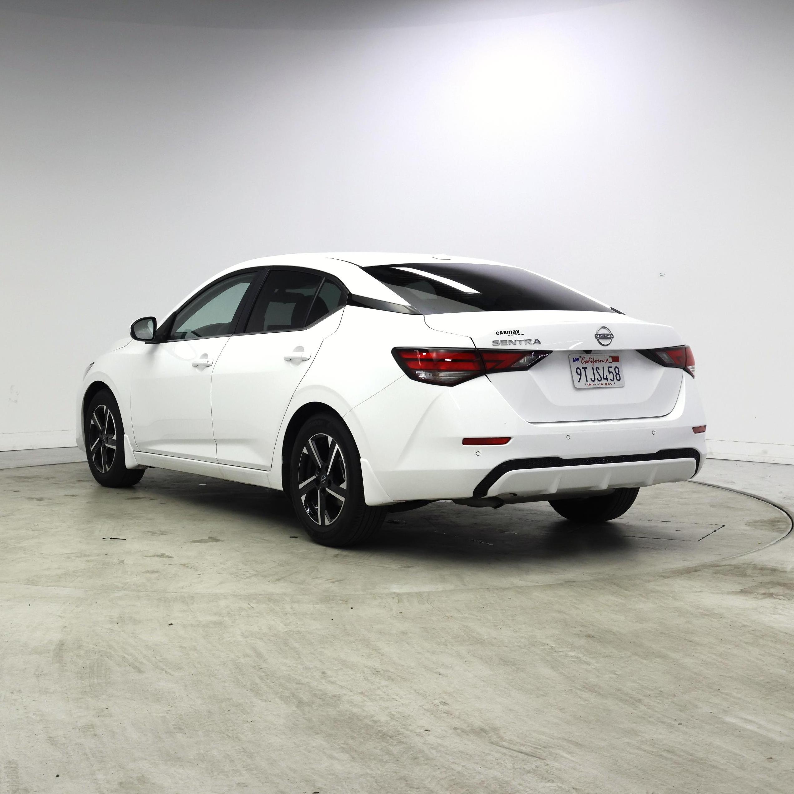 Thumbnail: 2025 Nissan Sentra - 2