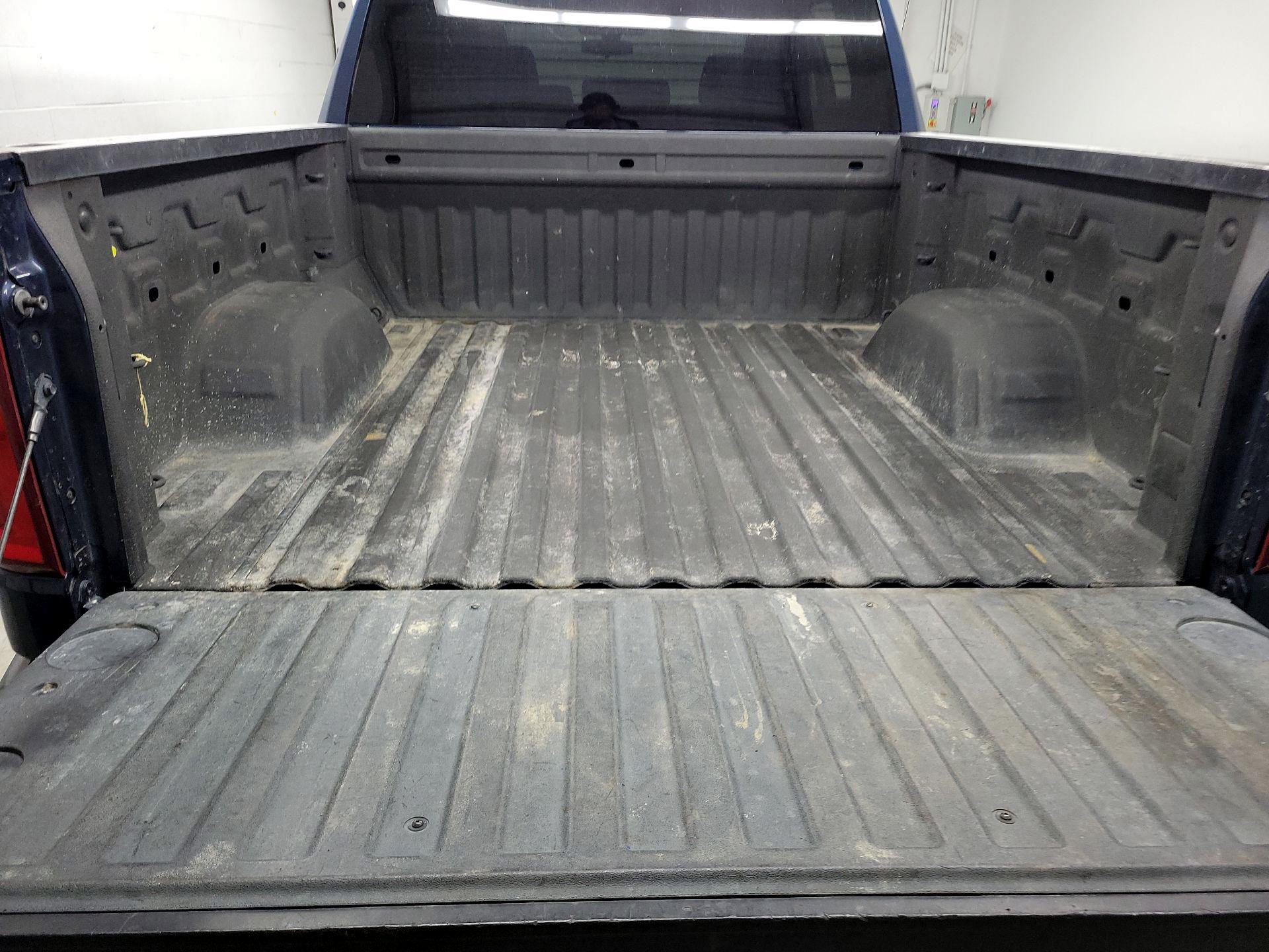 Thumbnail: 2021 Chevrolet Silverado 1500 - 18