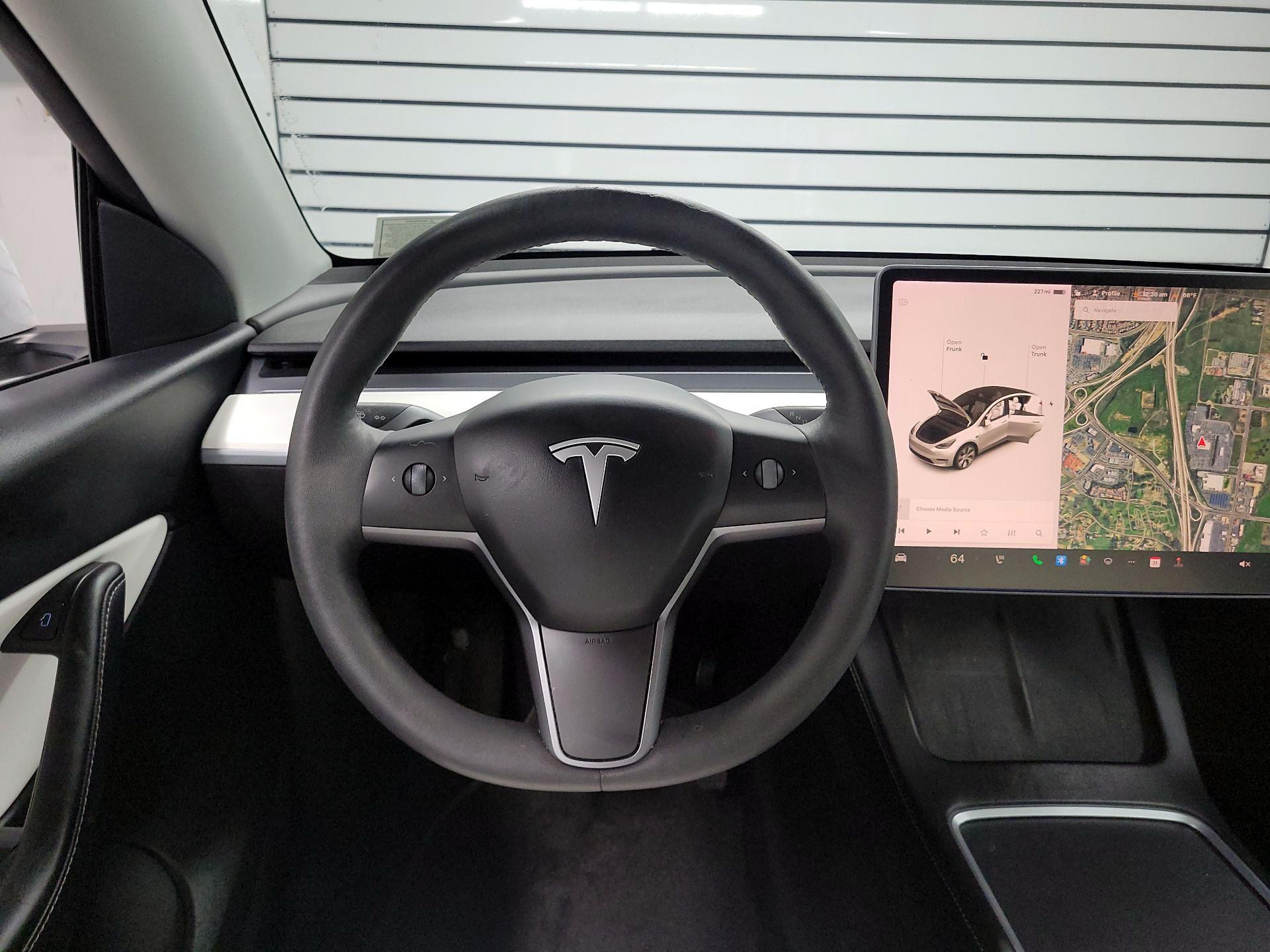 Thumbnail: 2022 Tesla Model Y - 10