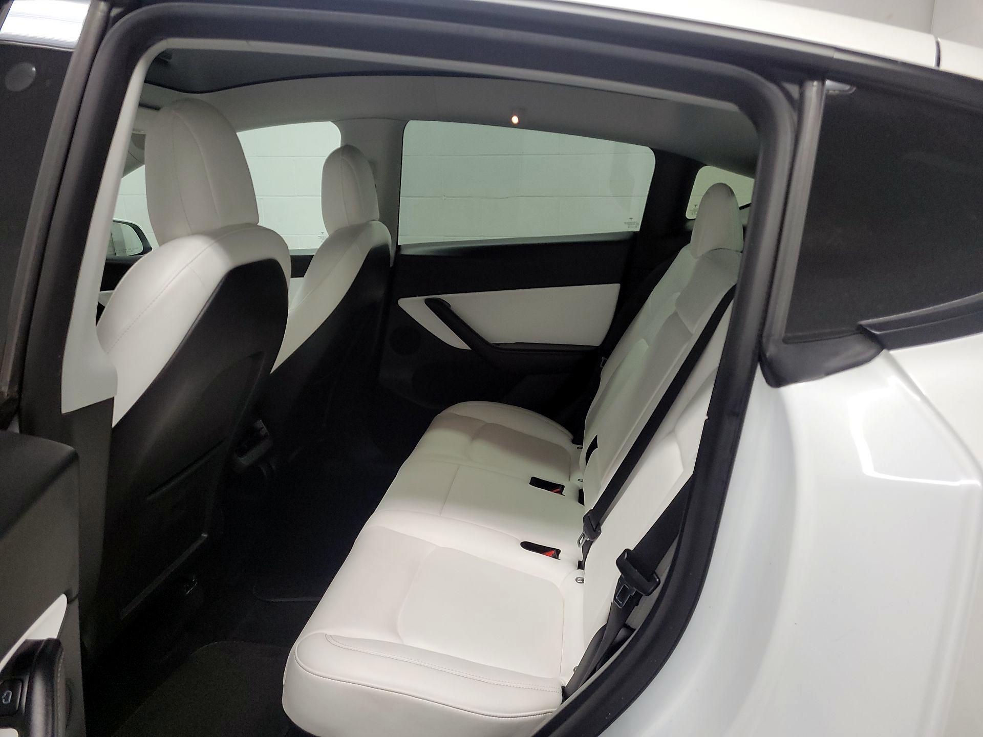 Thumbnail: 2022 Tesla Model Y - 16