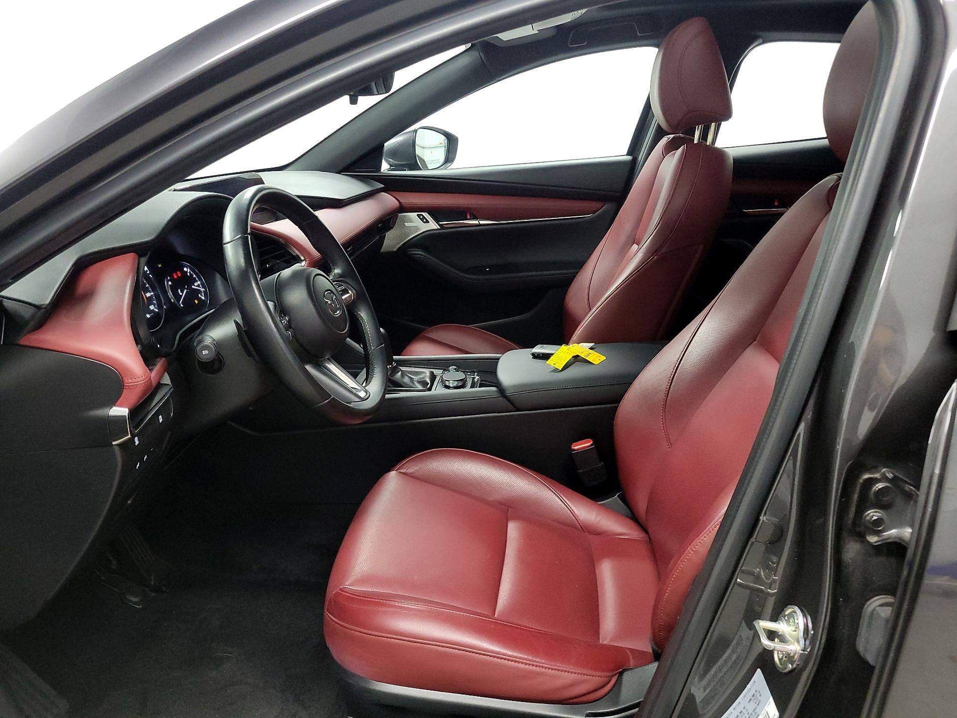 Thumbnail: 2022 Mazda Mazda3 - 11