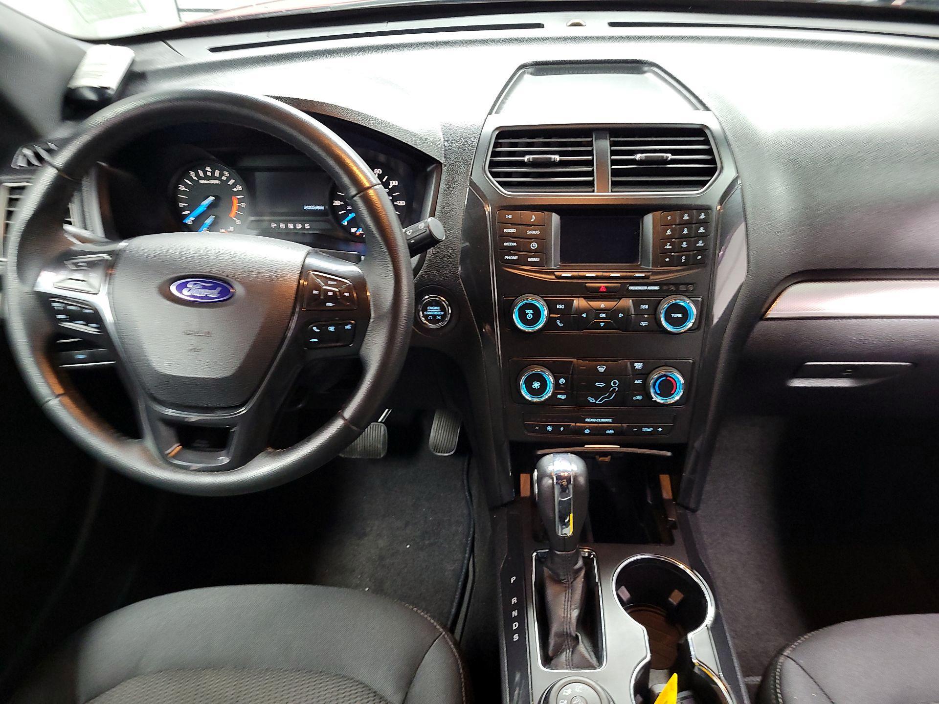 Thumbnail: 2019 Ford Explorer - 9