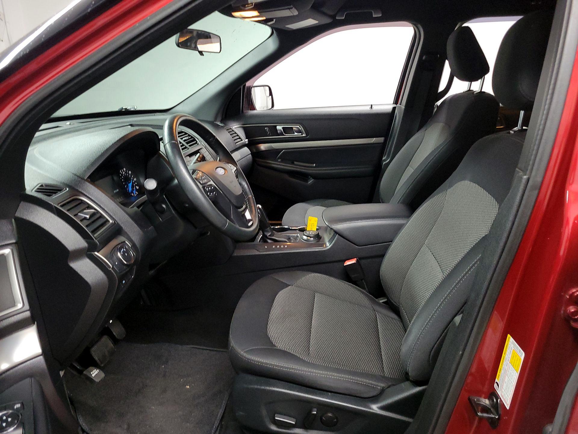 Thumbnail: 2019 Ford Explorer - 11