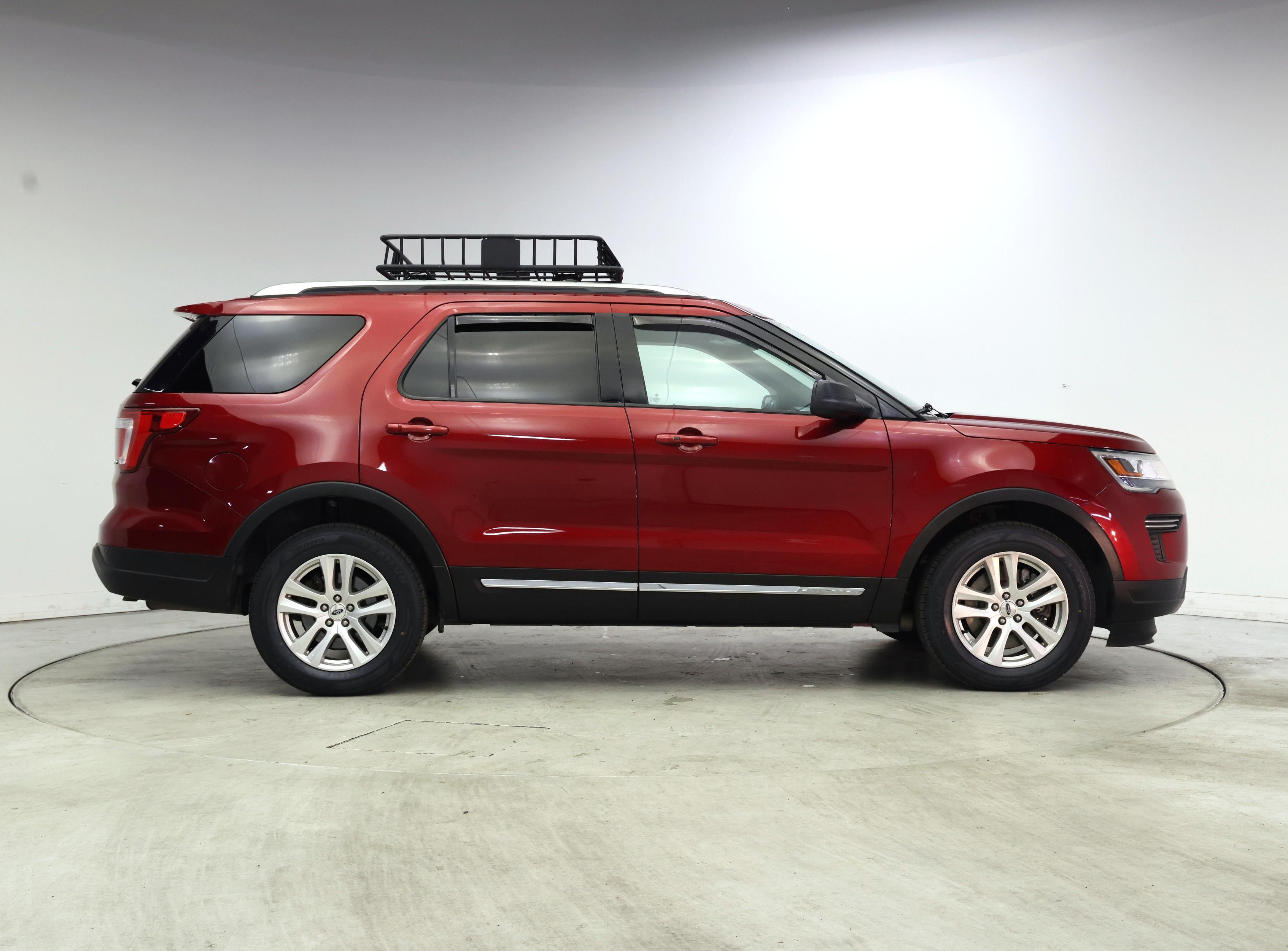 Thumbnail: 2019 Ford Explorer - 7