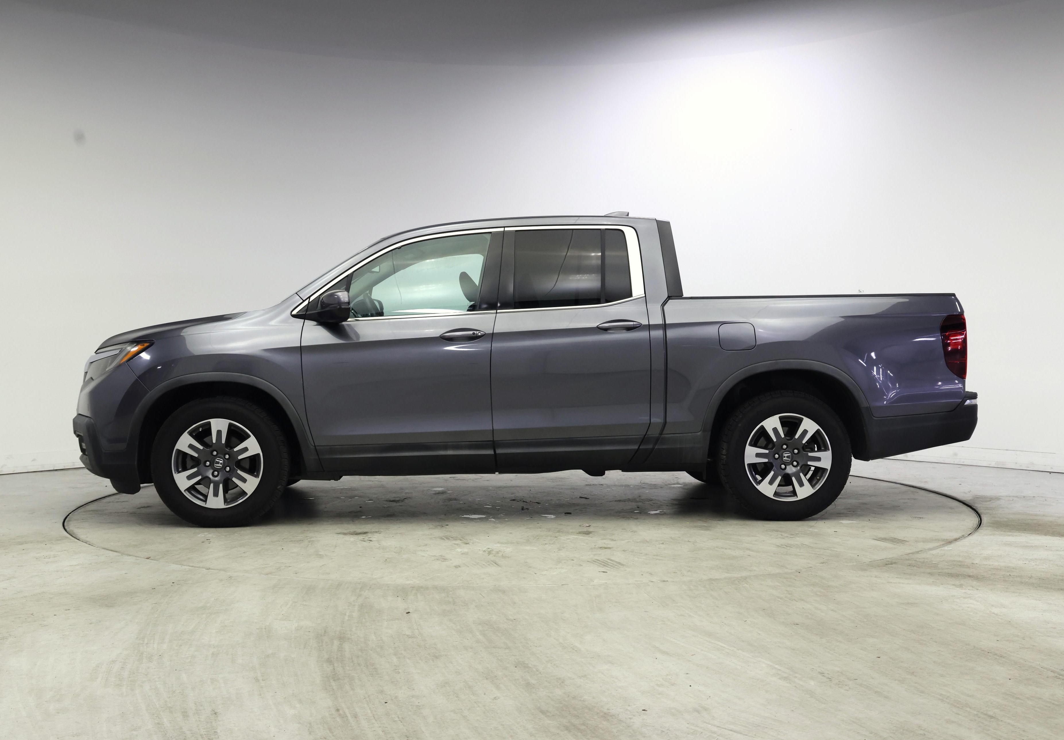 Thumbnail: 2017 Honda Ridgeline - 3