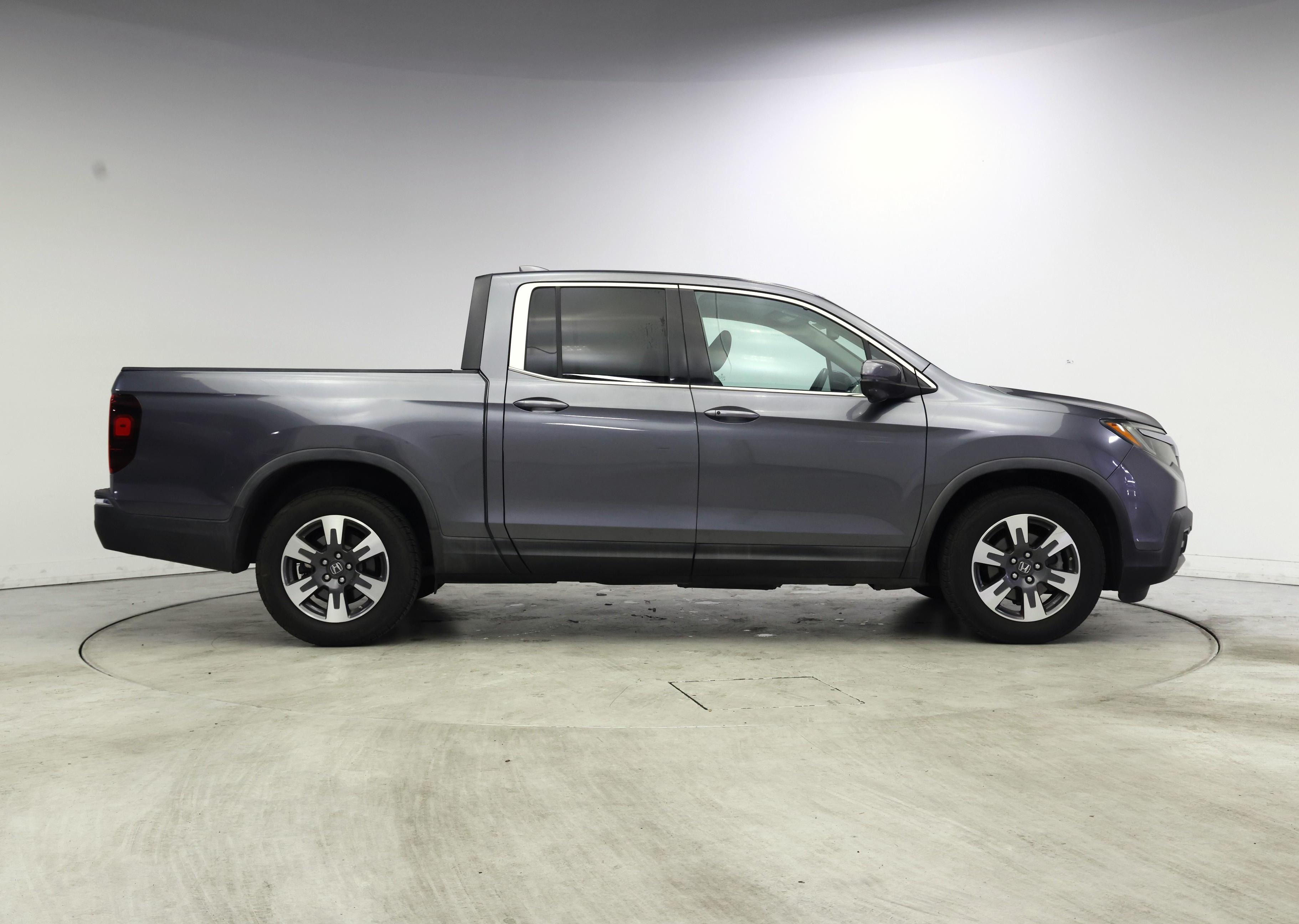 Thumbnail: 2017 Honda Ridgeline - 7