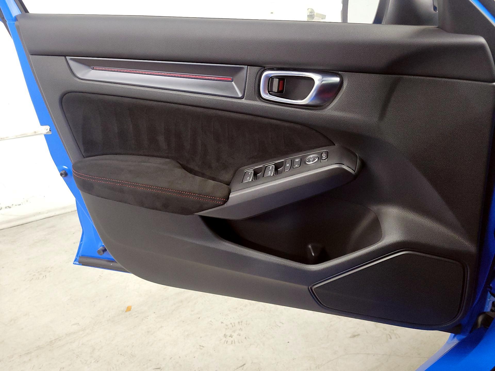 Thumbnail: 2024 Honda Civic - 12