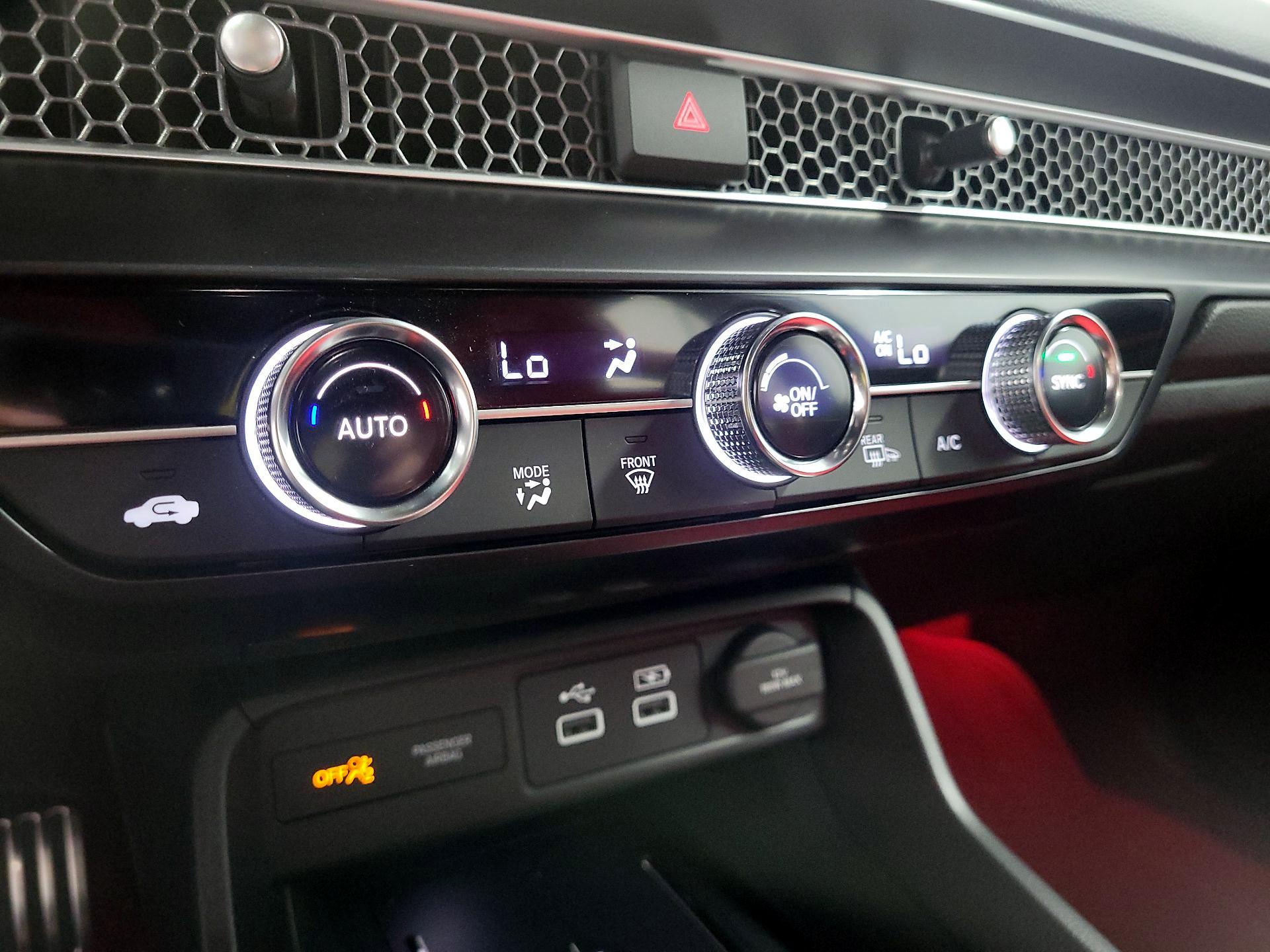 Thumbnail: 2024 Honda Civic - 14