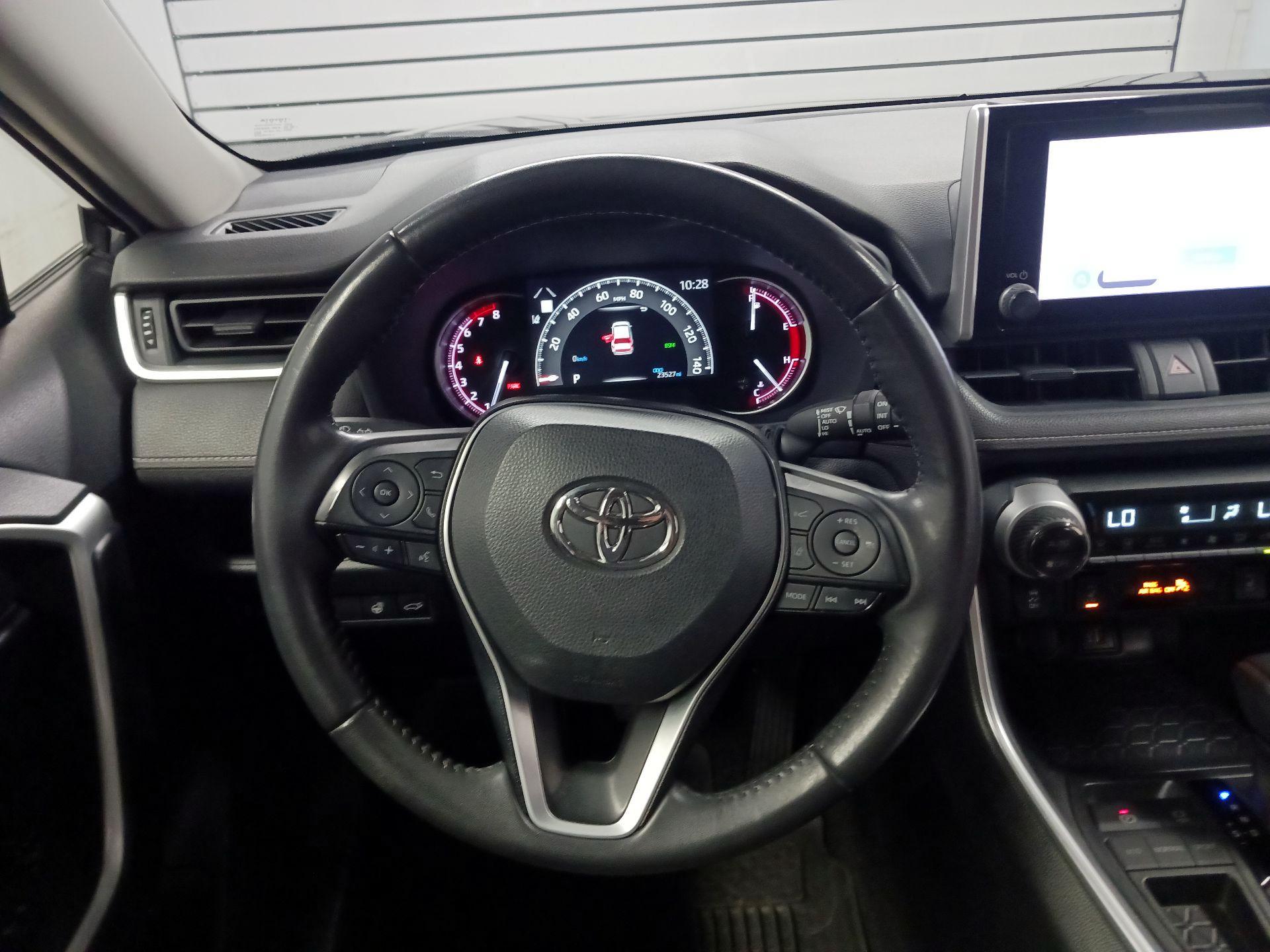 Thumbnail: 2023 Toyota RAV4 - 10