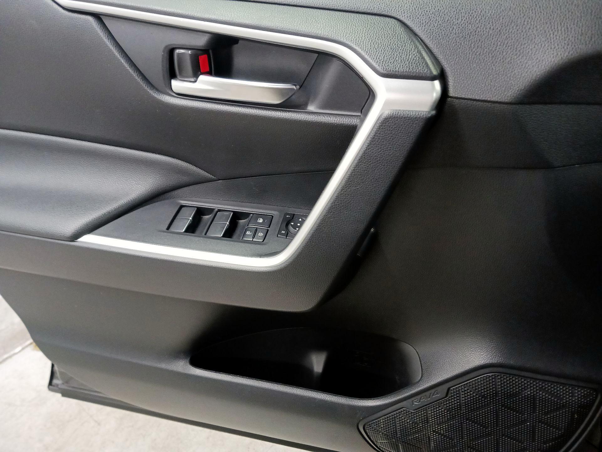 Thumbnail: 2023 Toyota RAV4 - 12