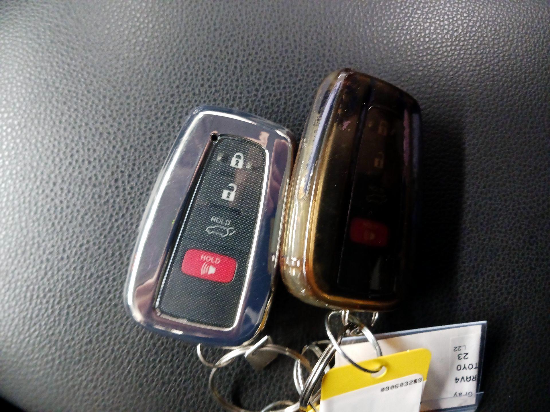 Thumbnail: 2023 Toyota RAV4 - 18