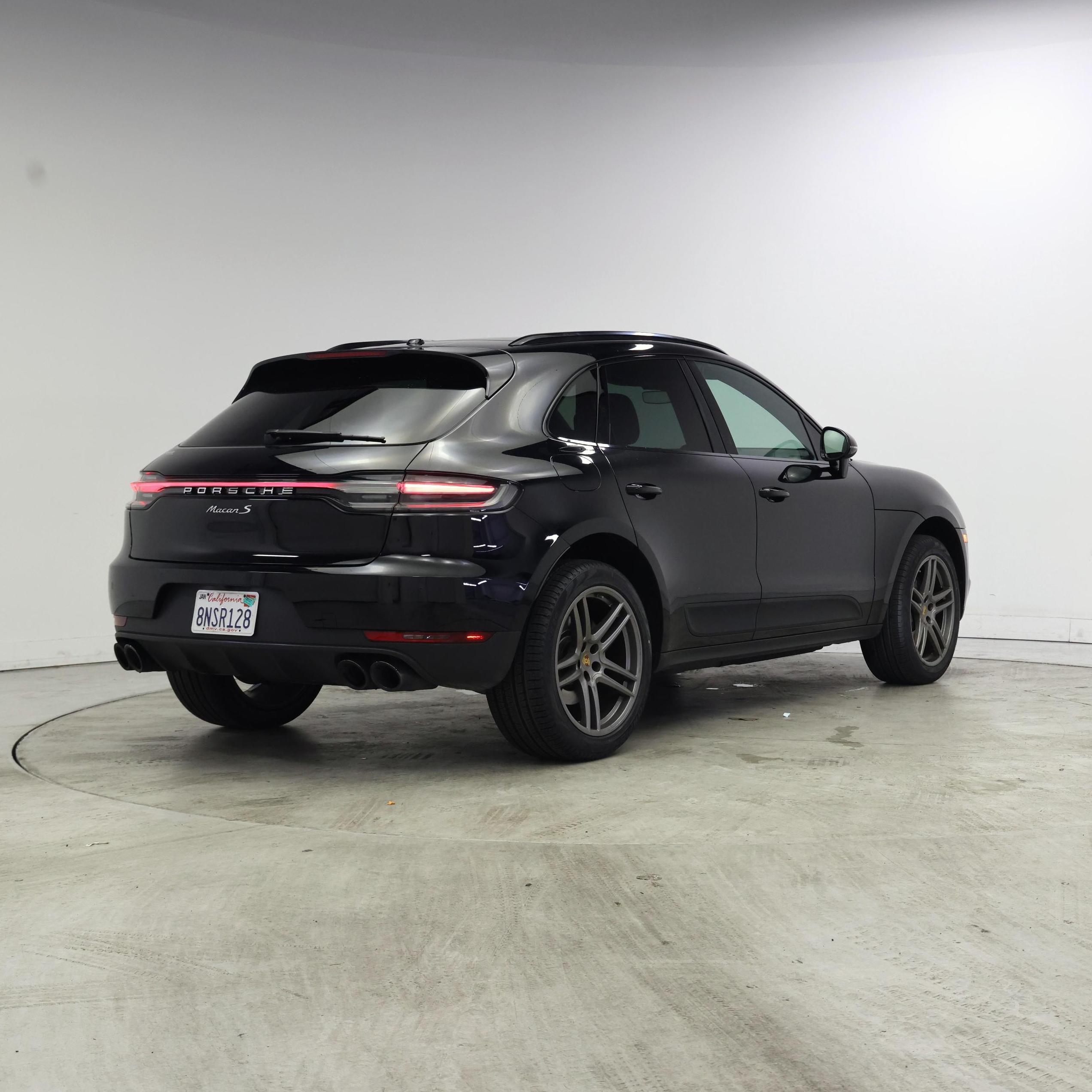 Thumbnail: 2020 Porsche Macan - 8