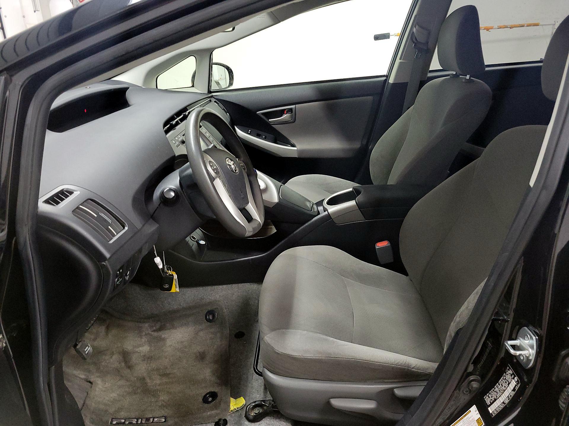 Thumbnail: 2014 Toyota Prius - 11