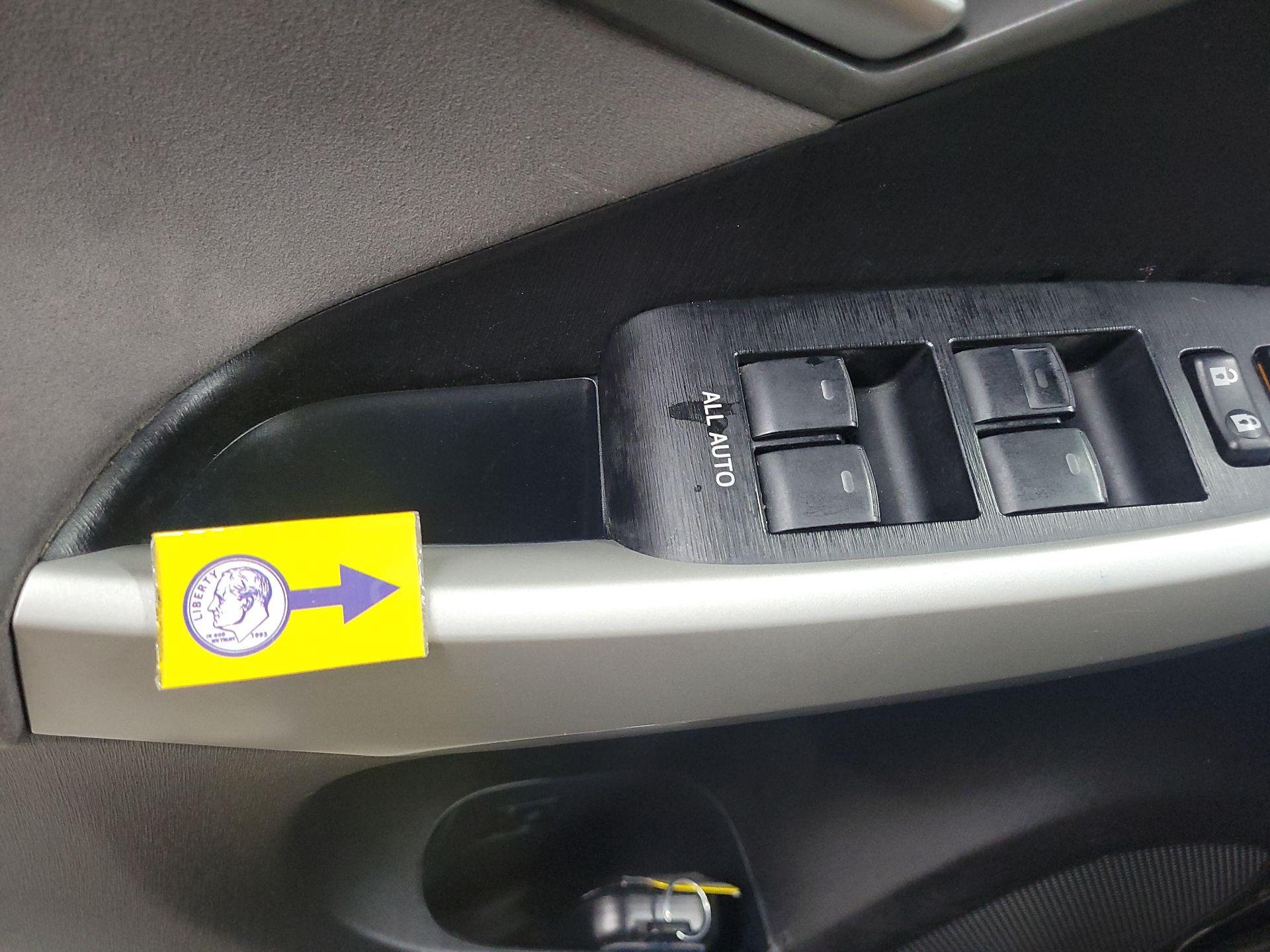 Thumbnail: 2014 Toyota Prius - 20