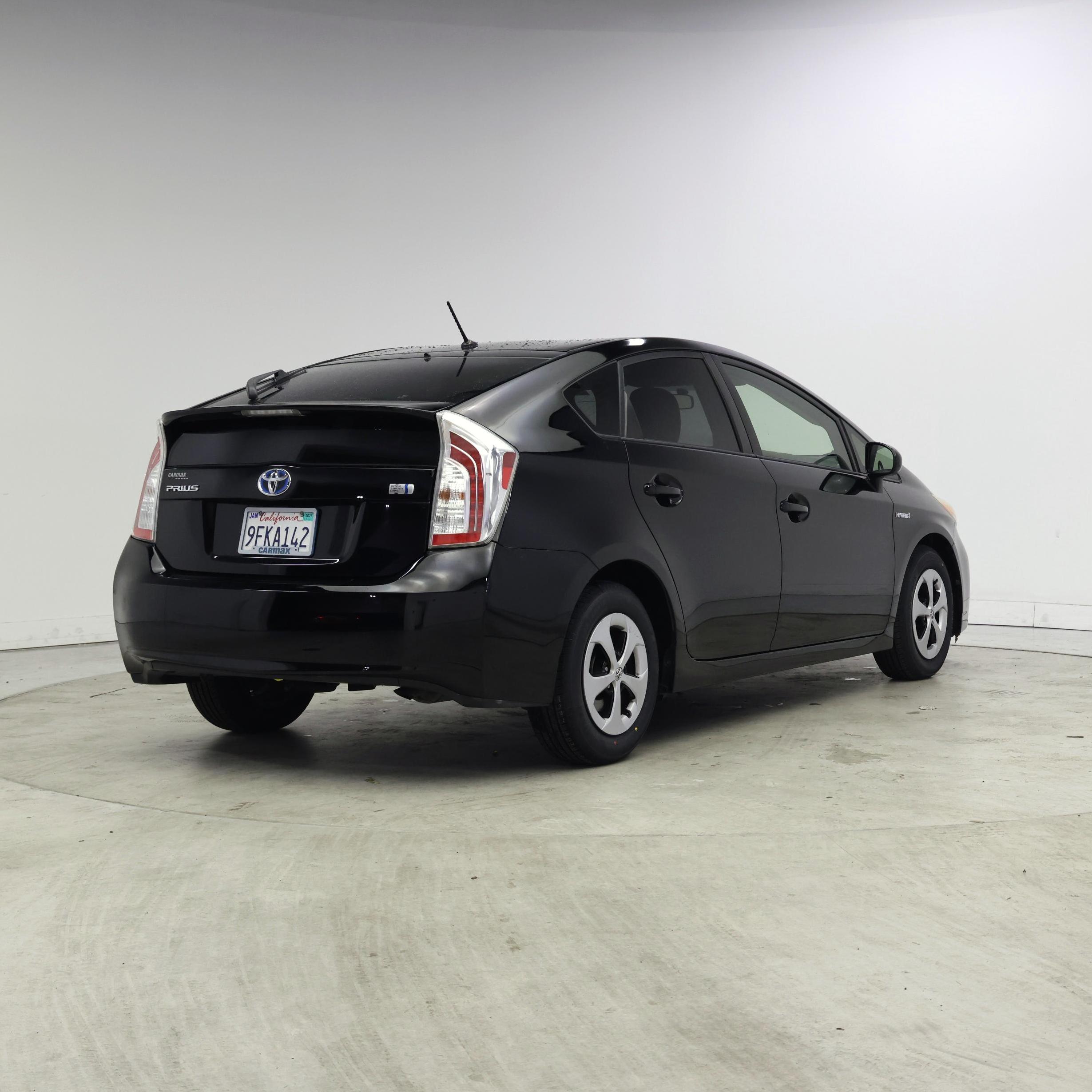 Thumbnail: 2014 Toyota Prius - 8