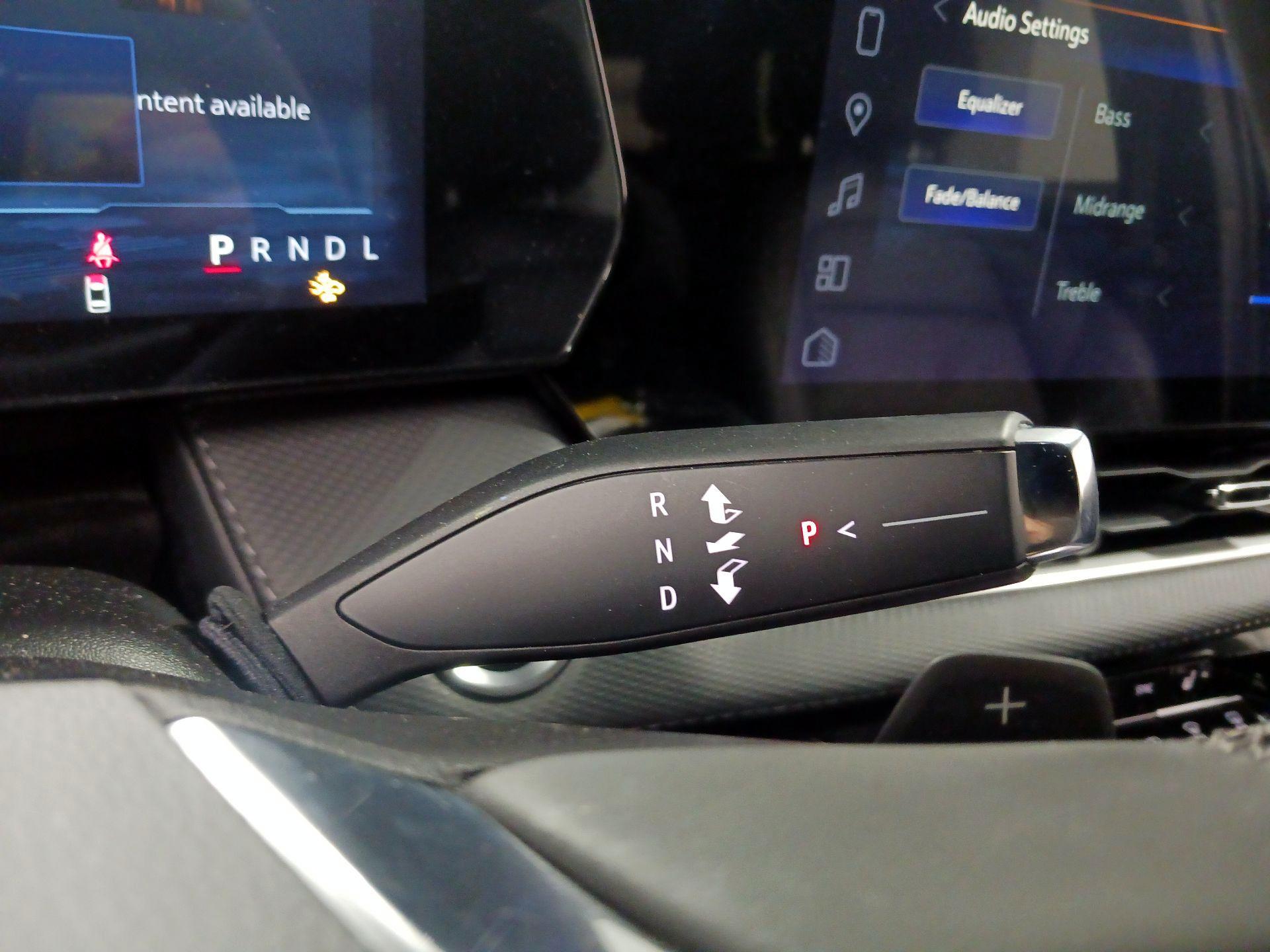 Thumbnail: 2025 Chevrolet Equinox - 16