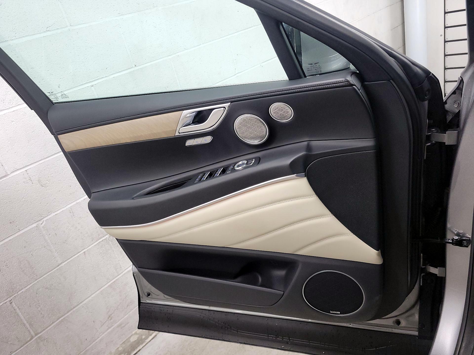 Thumbnail: 2024 Genesis GV80 - 12