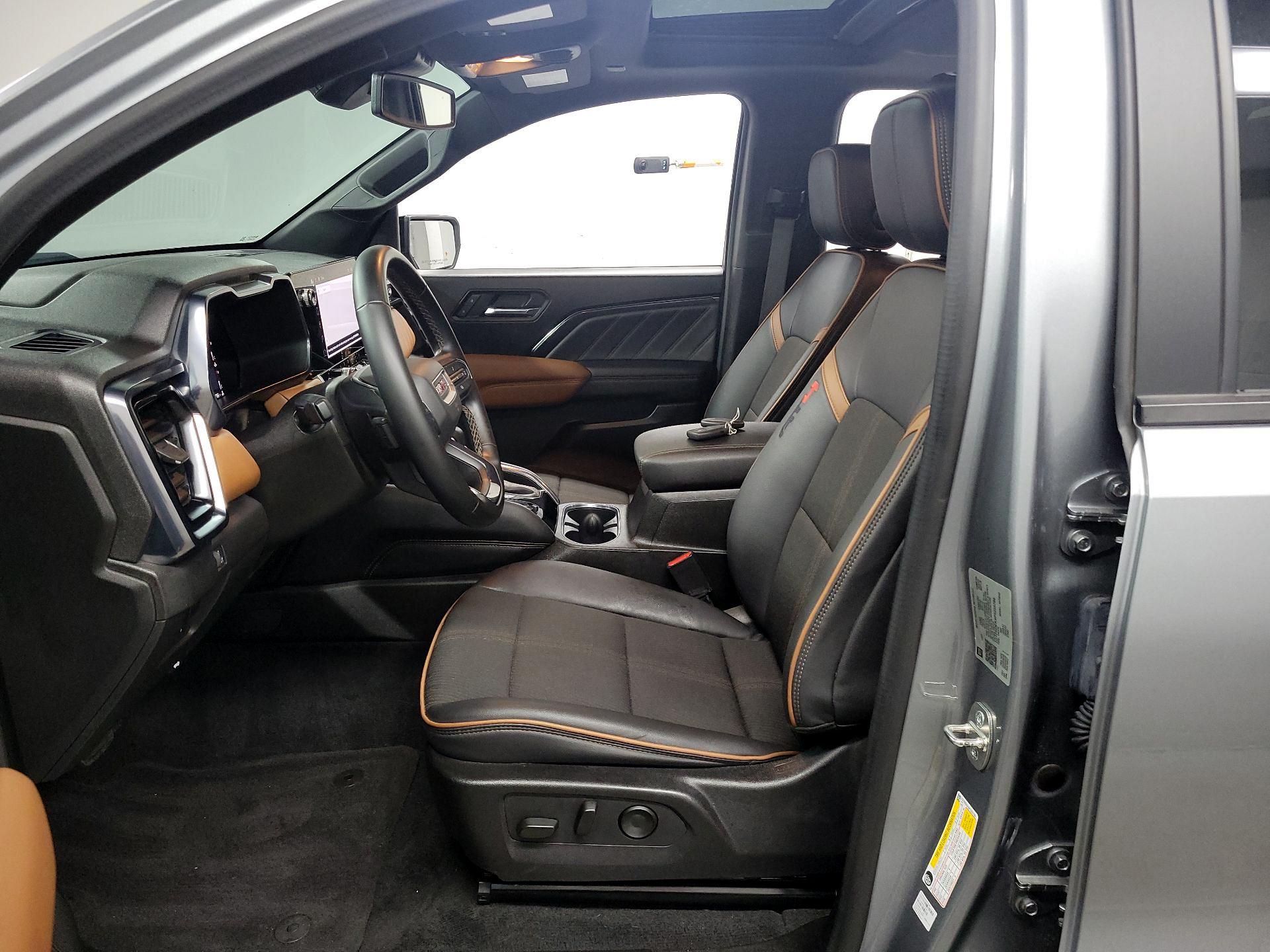 Thumbnail: 2023 GMC Canyon - 11