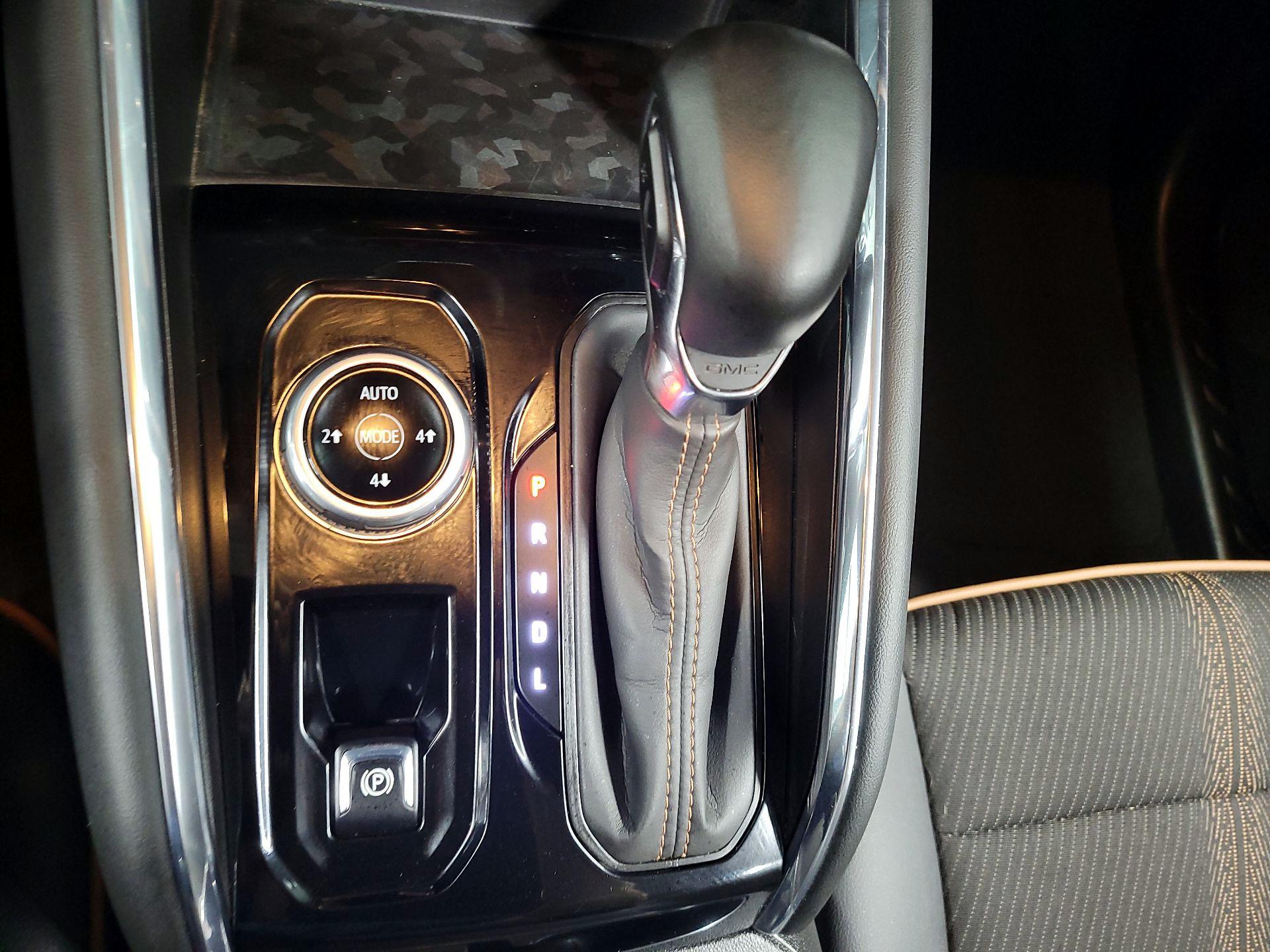 Thumbnail: 2023 GMC Canyon - 17