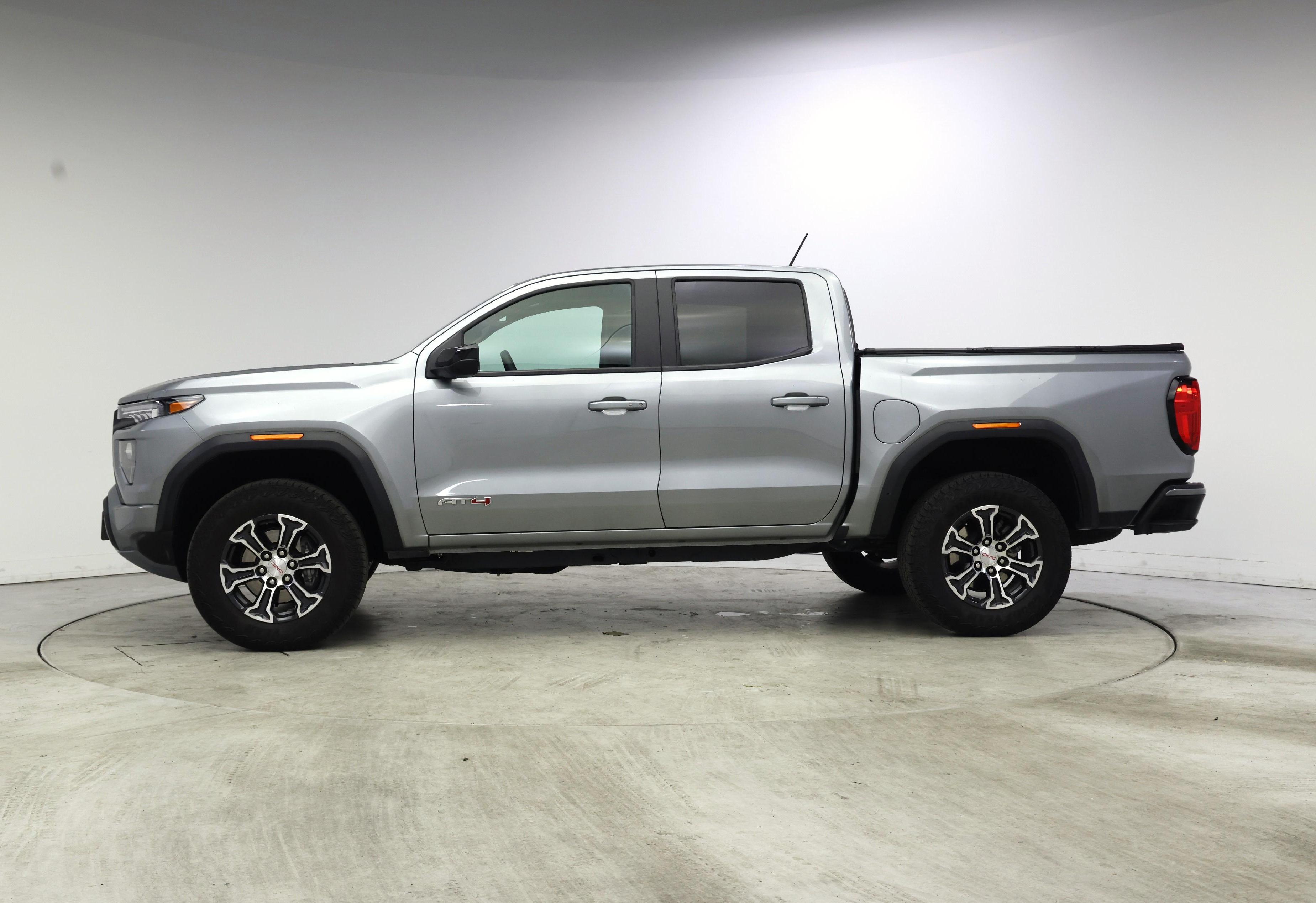 Thumbnail: 2023 GMC Canyon - 3