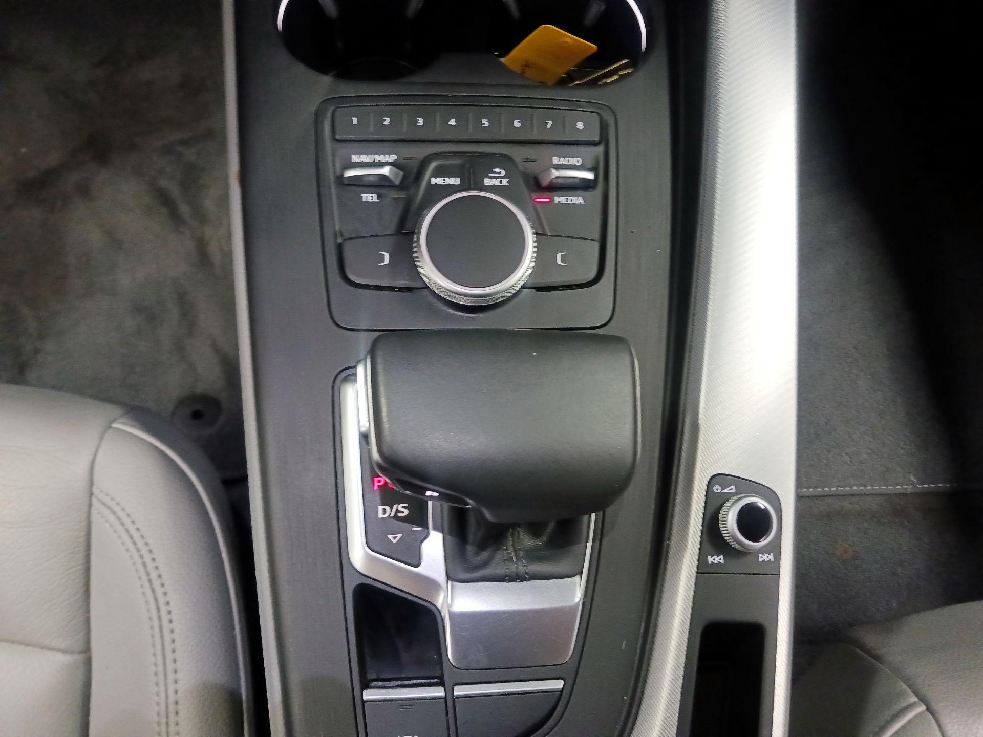 Thumbnail: 2018 Audi A4 - 15