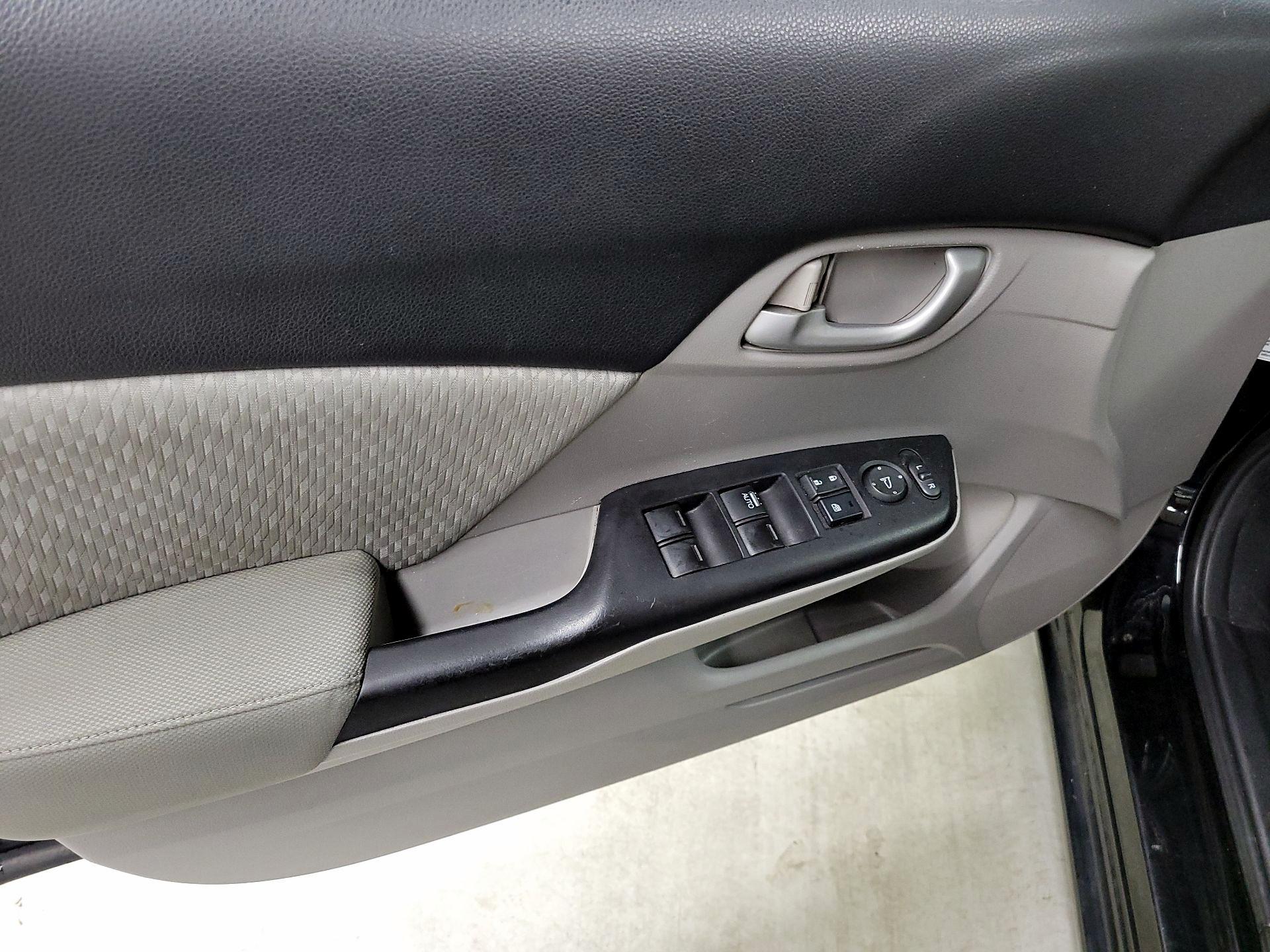 Thumbnail: 2014 Honda Civic - 14