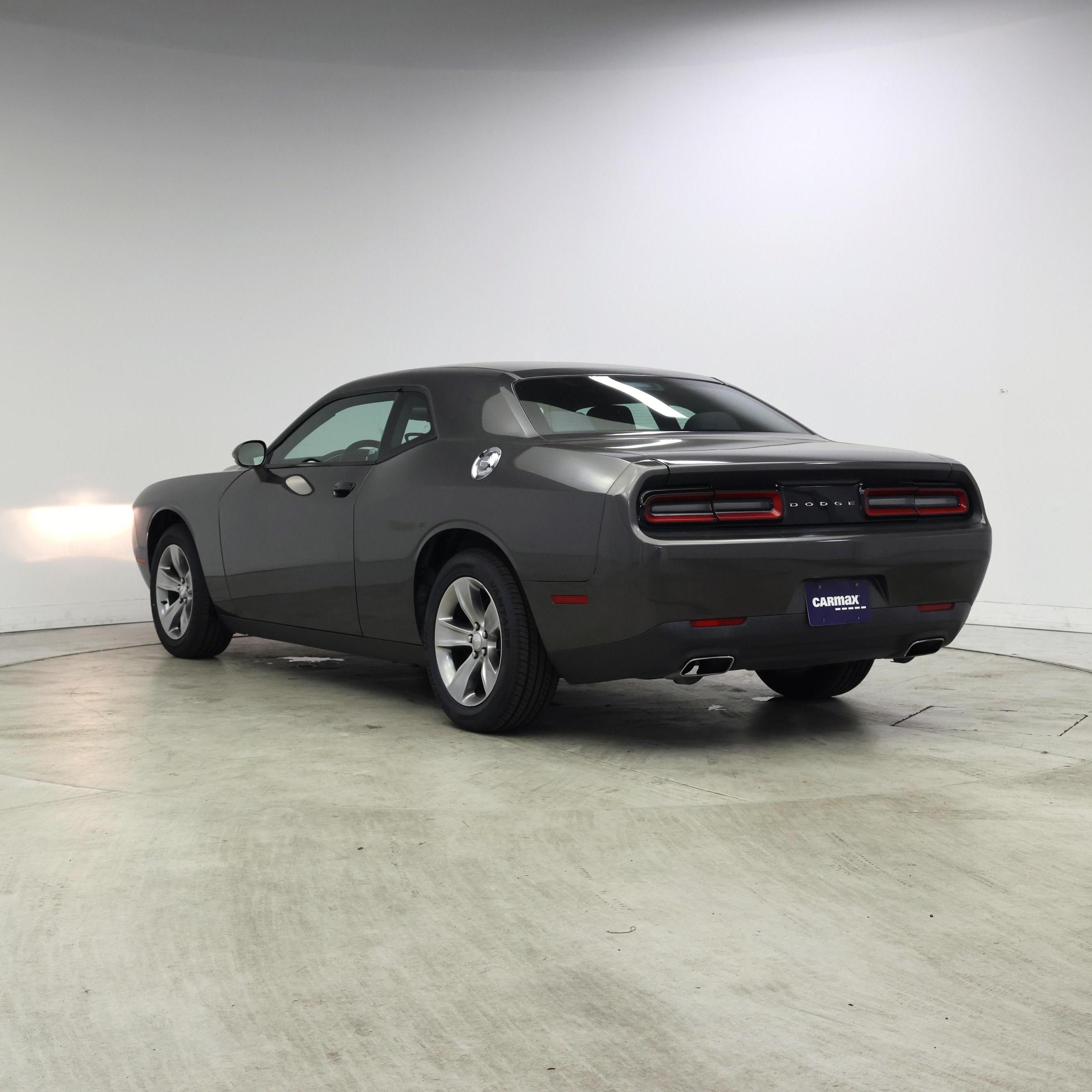 Thumbnail: 2016 Dodge Challenger - 2
