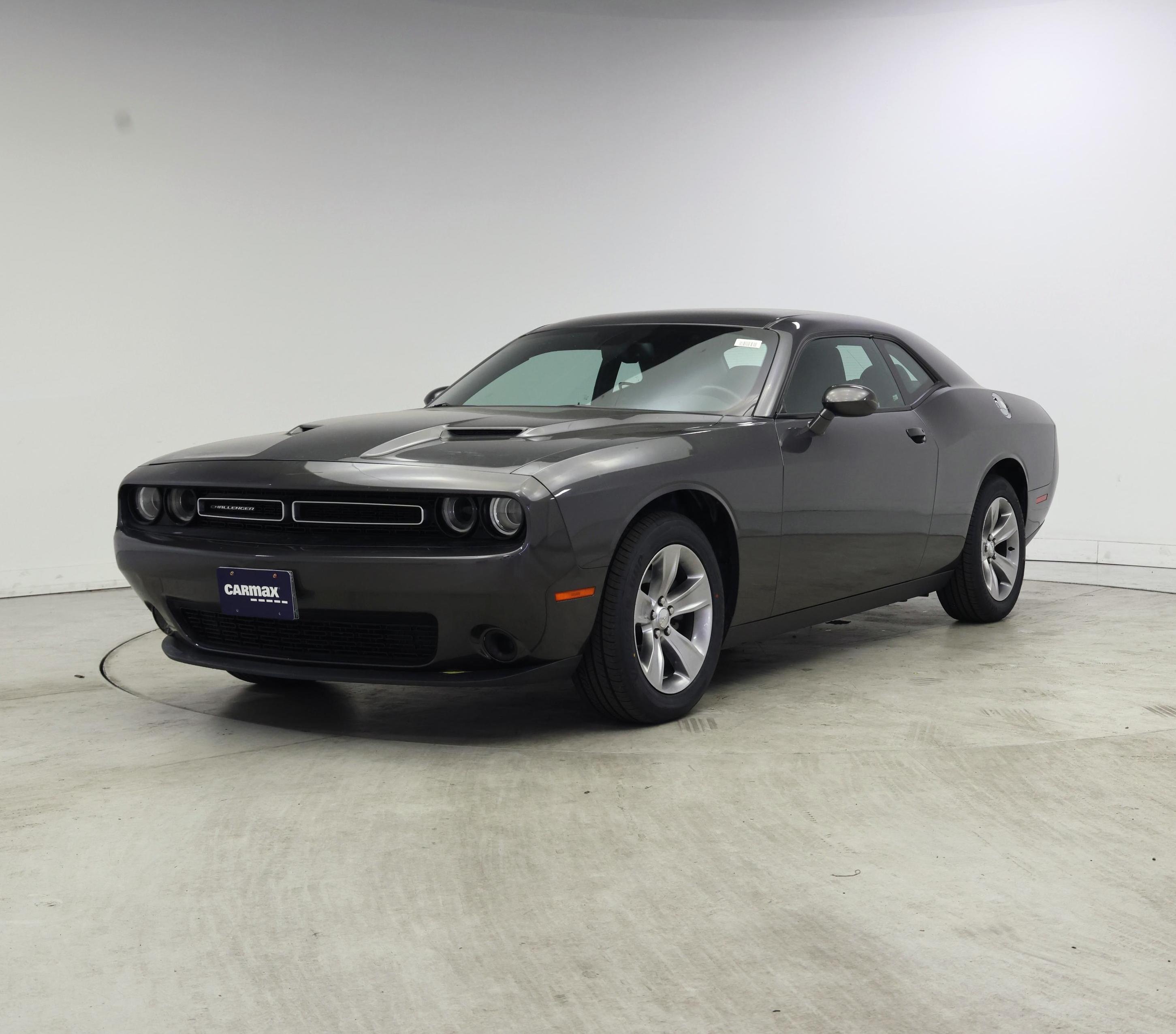Thumbnail: 2016 Dodge Challenger - 4