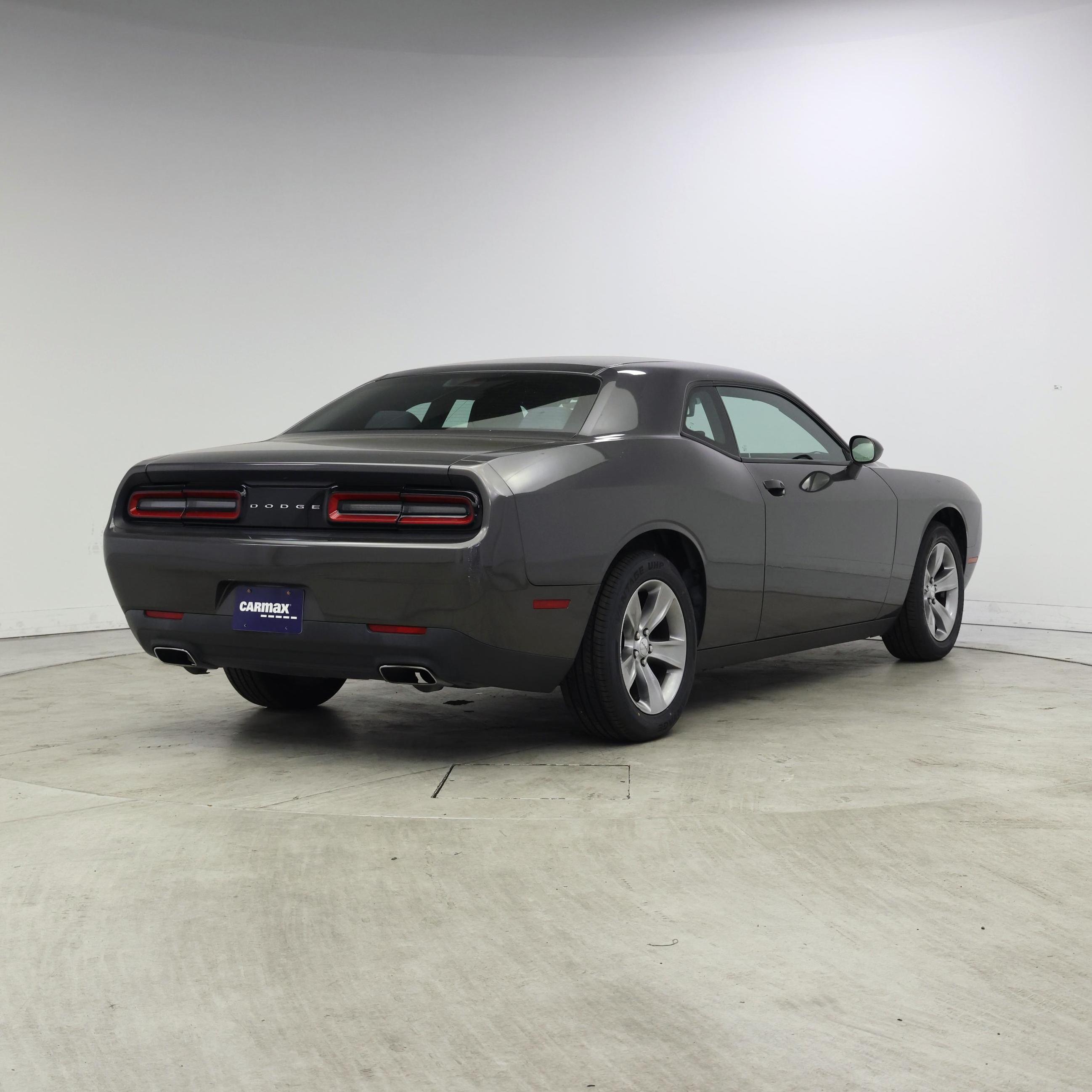 Thumbnail: 2016 Dodge Challenger - 8