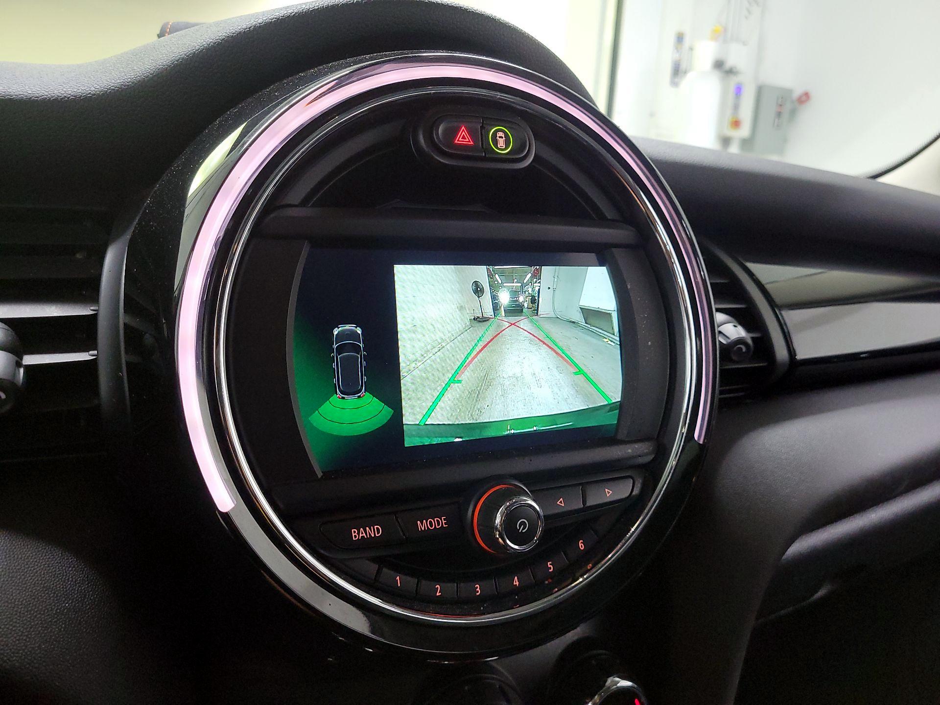 Thumbnail: 2020 MINI Cooper Hardtop - 13