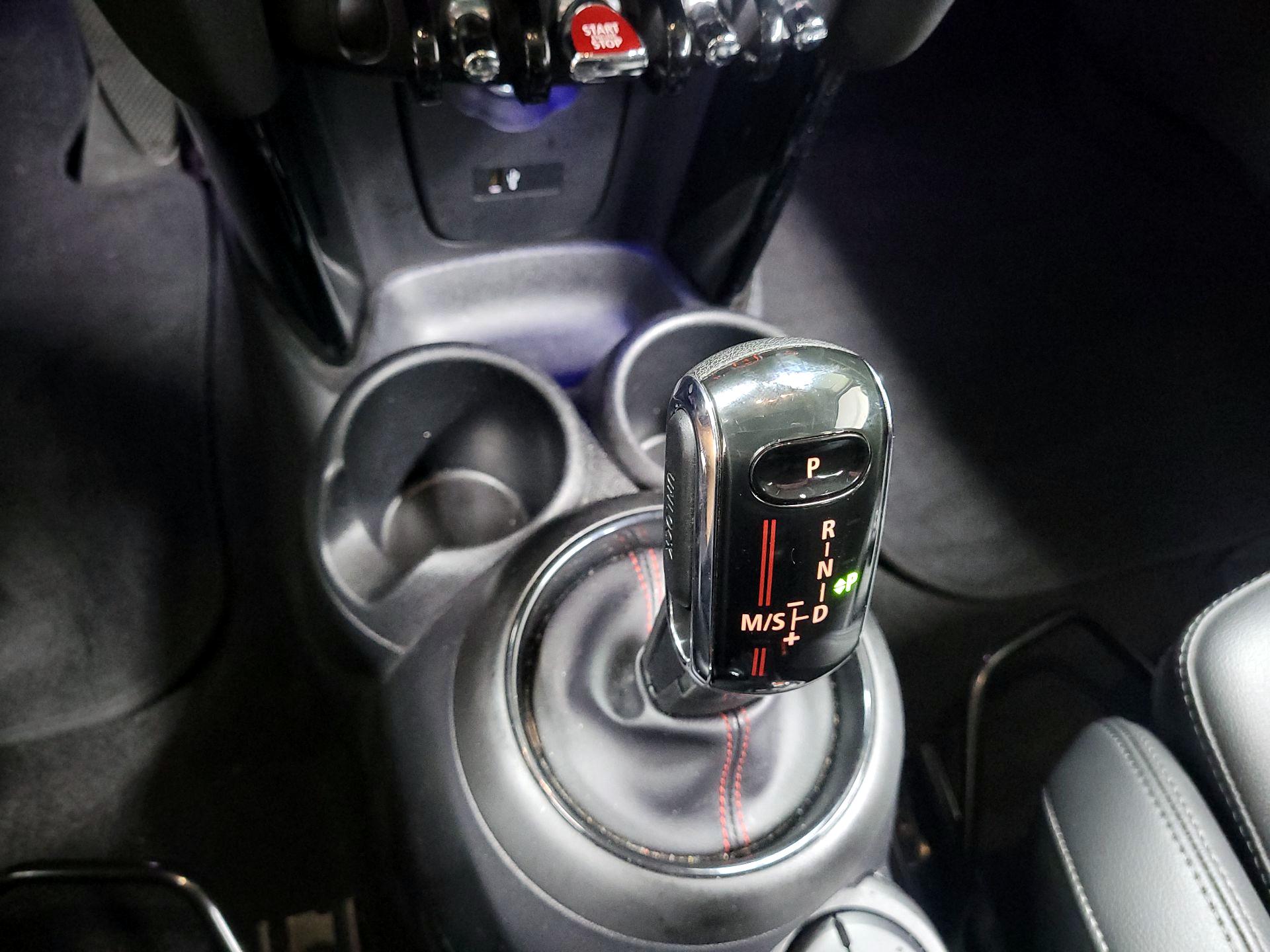 Thumbnail: 2020 MINI Cooper Hardtop - 16