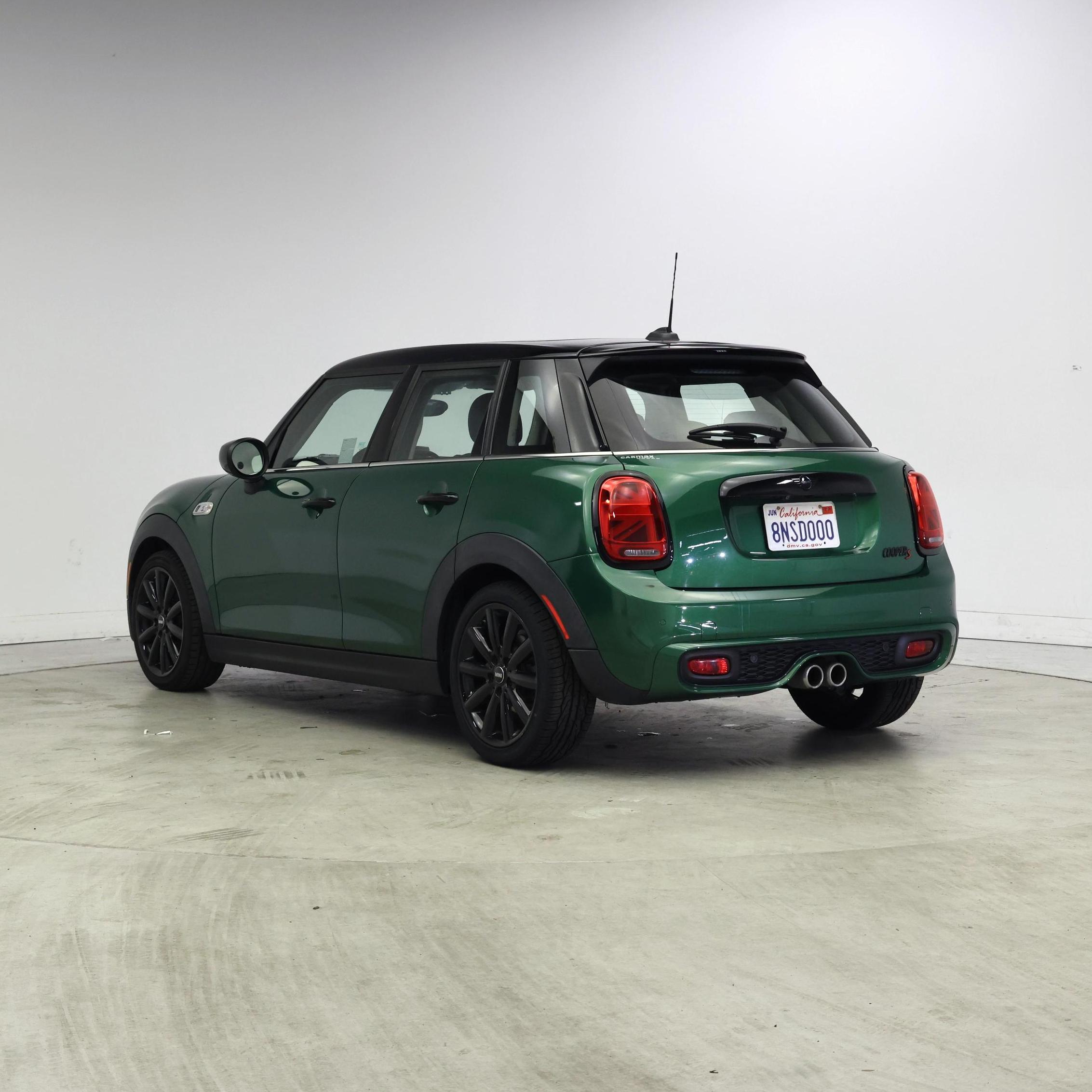 Thumbnail: 2020 MINI Cooper Hardtop - 2