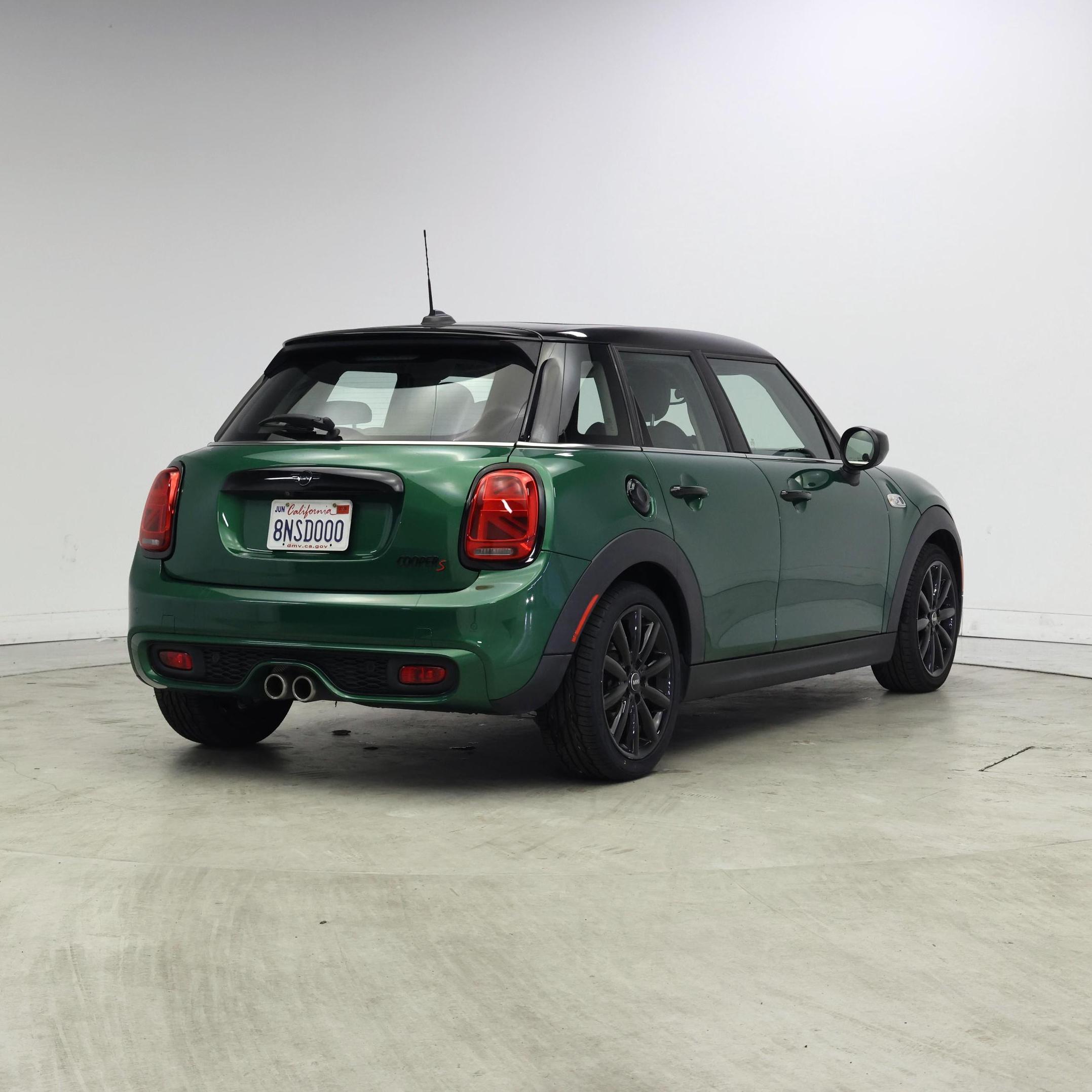 Thumbnail: 2020 MINI Cooper Hardtop - 8
